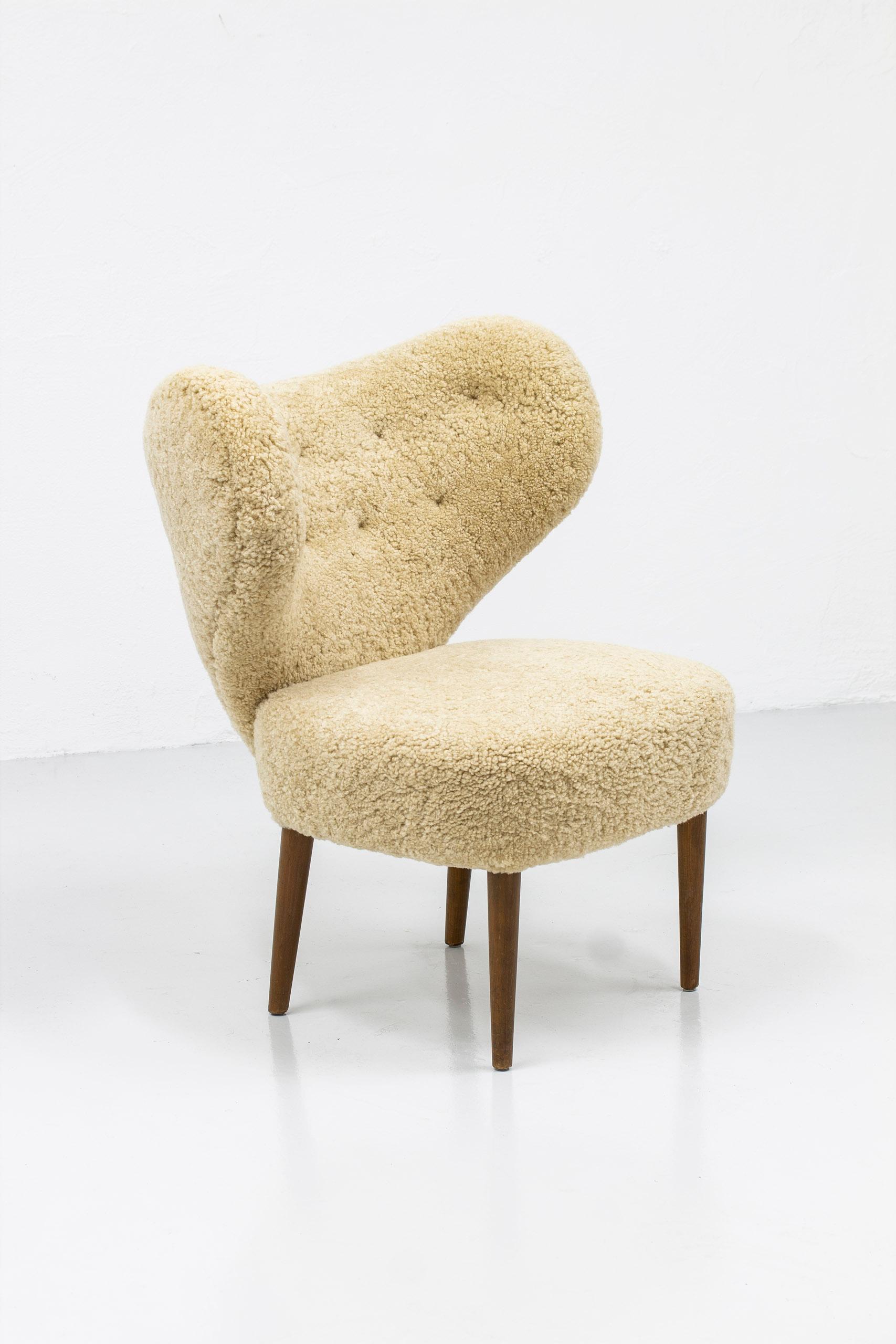 Scandinavian Modern Magnus Stephensen 'Attributed' Lounge Chair Beige Sheepskin Beech Denmark, 1950s For Sale