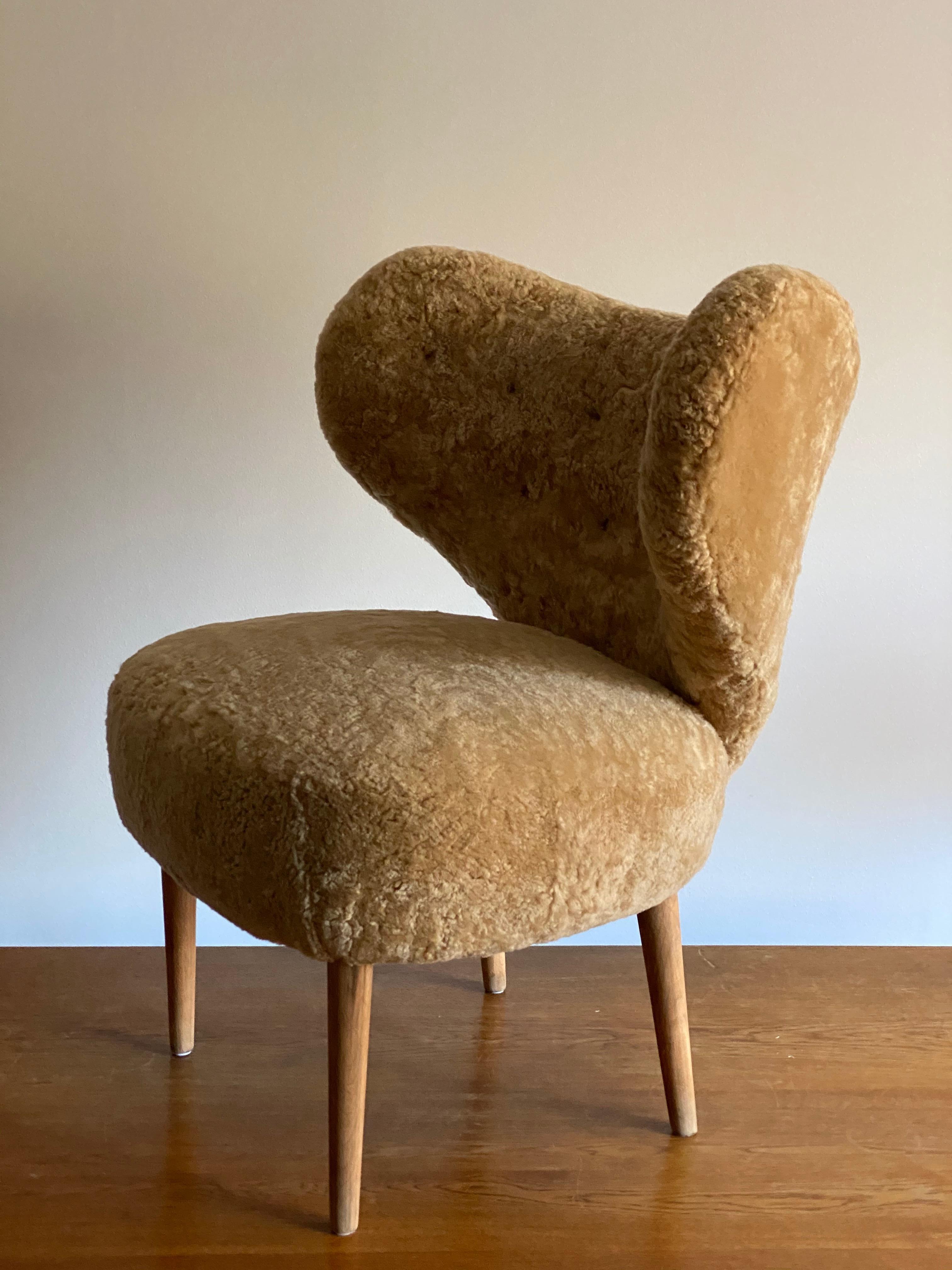 Magnus Stephensen 'Attributed' Lounge Chair Beige Sheepskin Beech, Denmark In Good Condition In High Point, NC