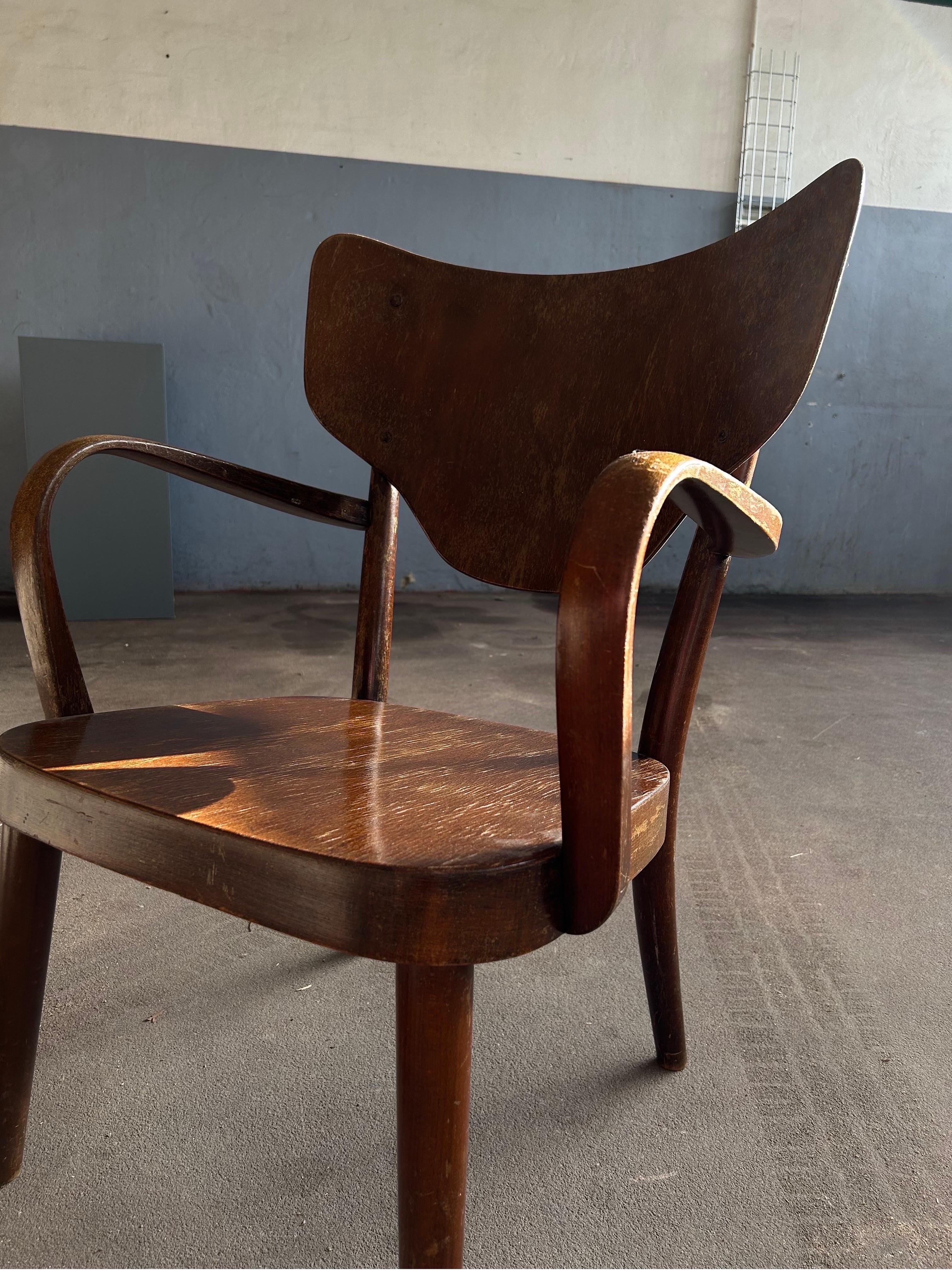 Magnus Stephensen Lounge Chair in Dark Stained Beechwood by Fritz Hansen In Good Condition For Sale In Valby, 84