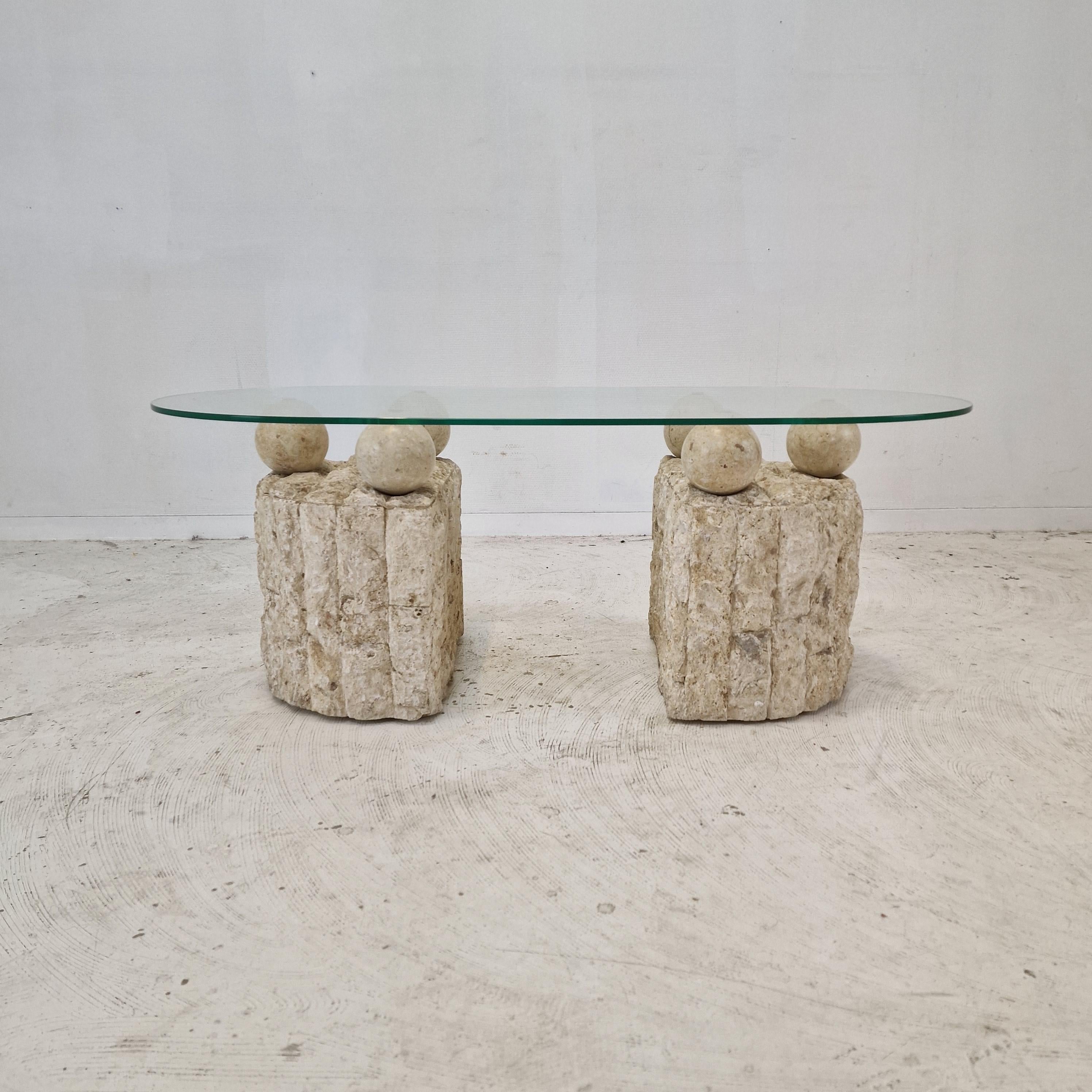 Hand-Crafted Magnussen Ponte Mactan Stone Coffee or Fossil Stone Table, 1980s For Sale