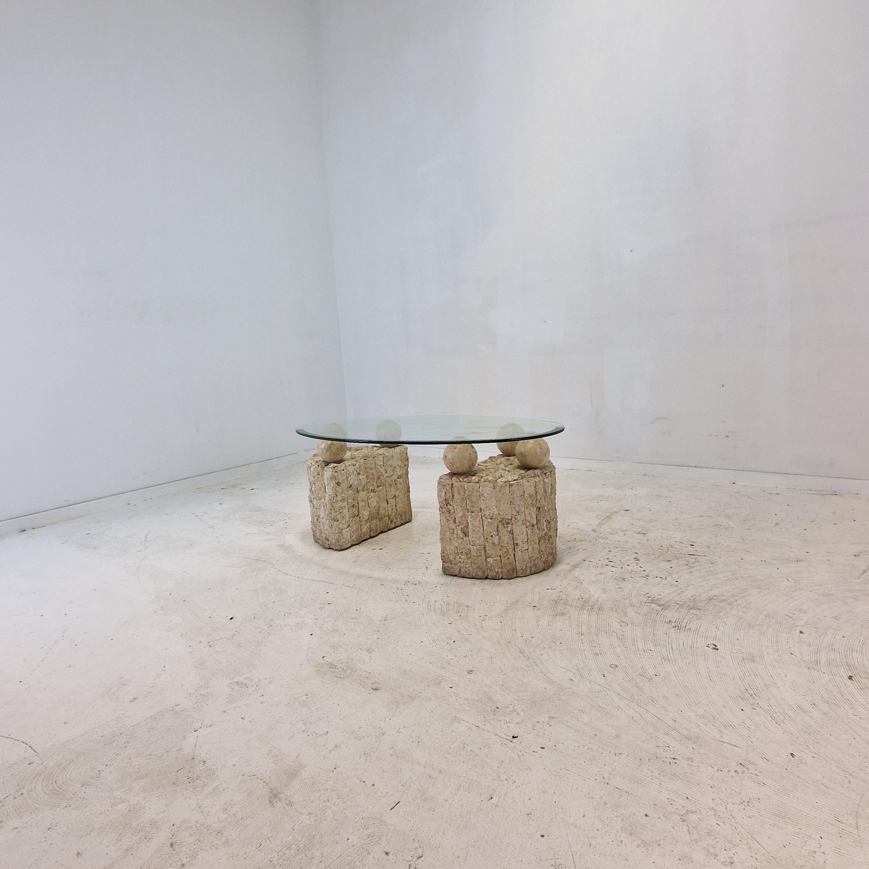 Fin du 20e siècle Table basse en pierre de Ponte Mactan ou pierre fossile de Magnussen, années 1980 en vente