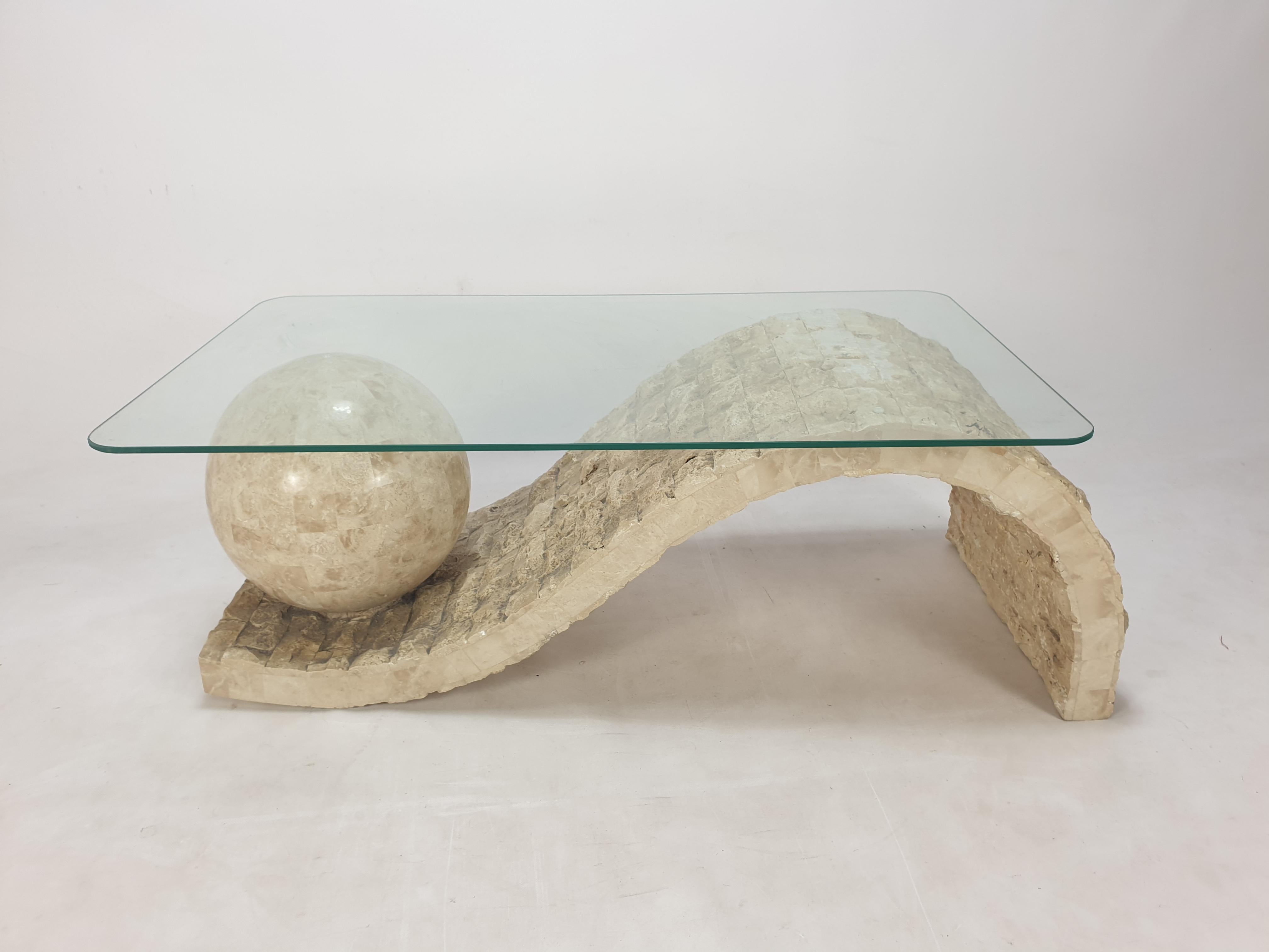 Fait main Table basse en pierre de Mactan ou pierre fossile Ponte de Magnussen, années 1980 en vente