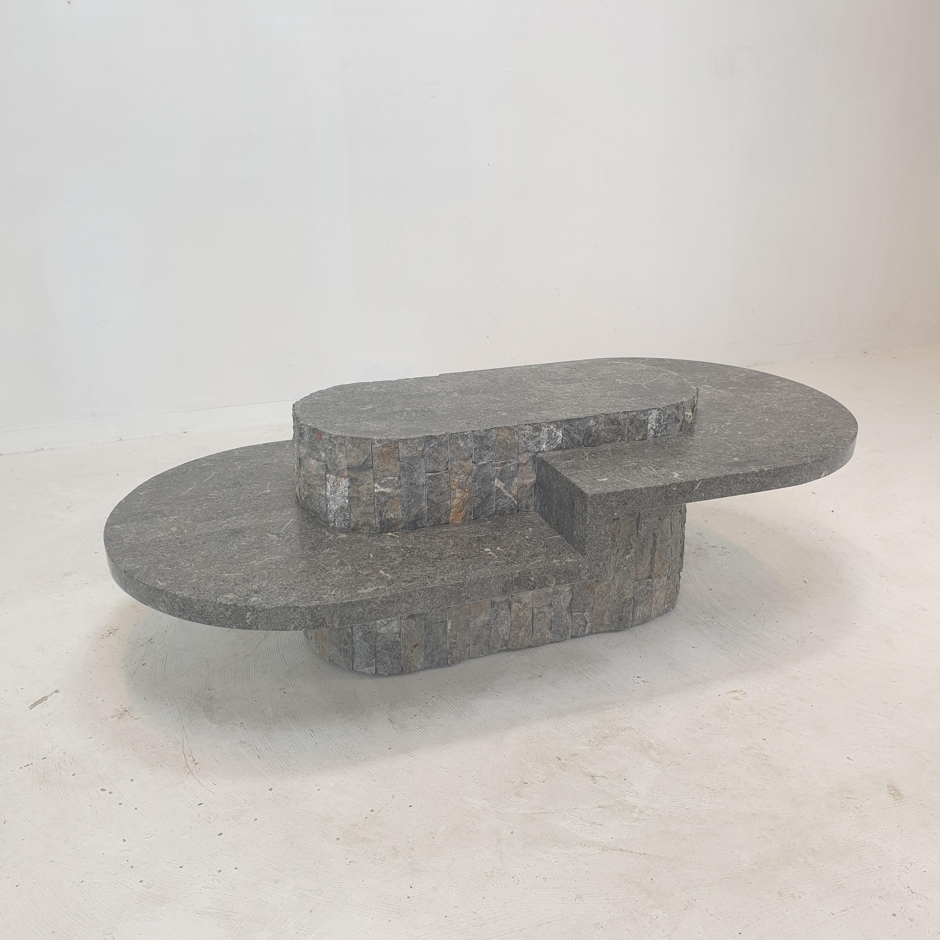 Magnussen Ponte Mactan Stone or Fossil Stone Coffee Table, 1980s In Good Condition For Sale In Oud Beijerland, NL
