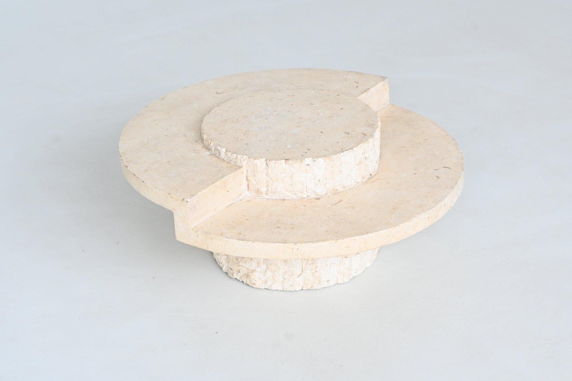 Table basse sculpturale en pierre de Mactan blanche de Whiting Ponte Belgique 1970 en vente 6