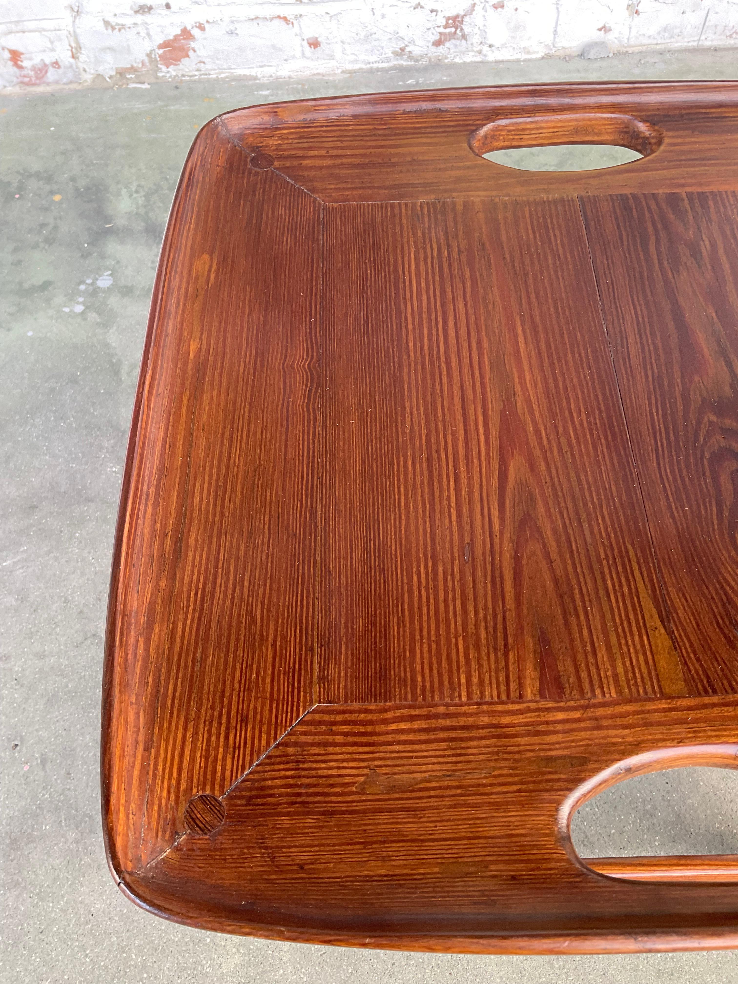 Mesa auxiliar Magrini de Sergio Rodrigues en venta 4
