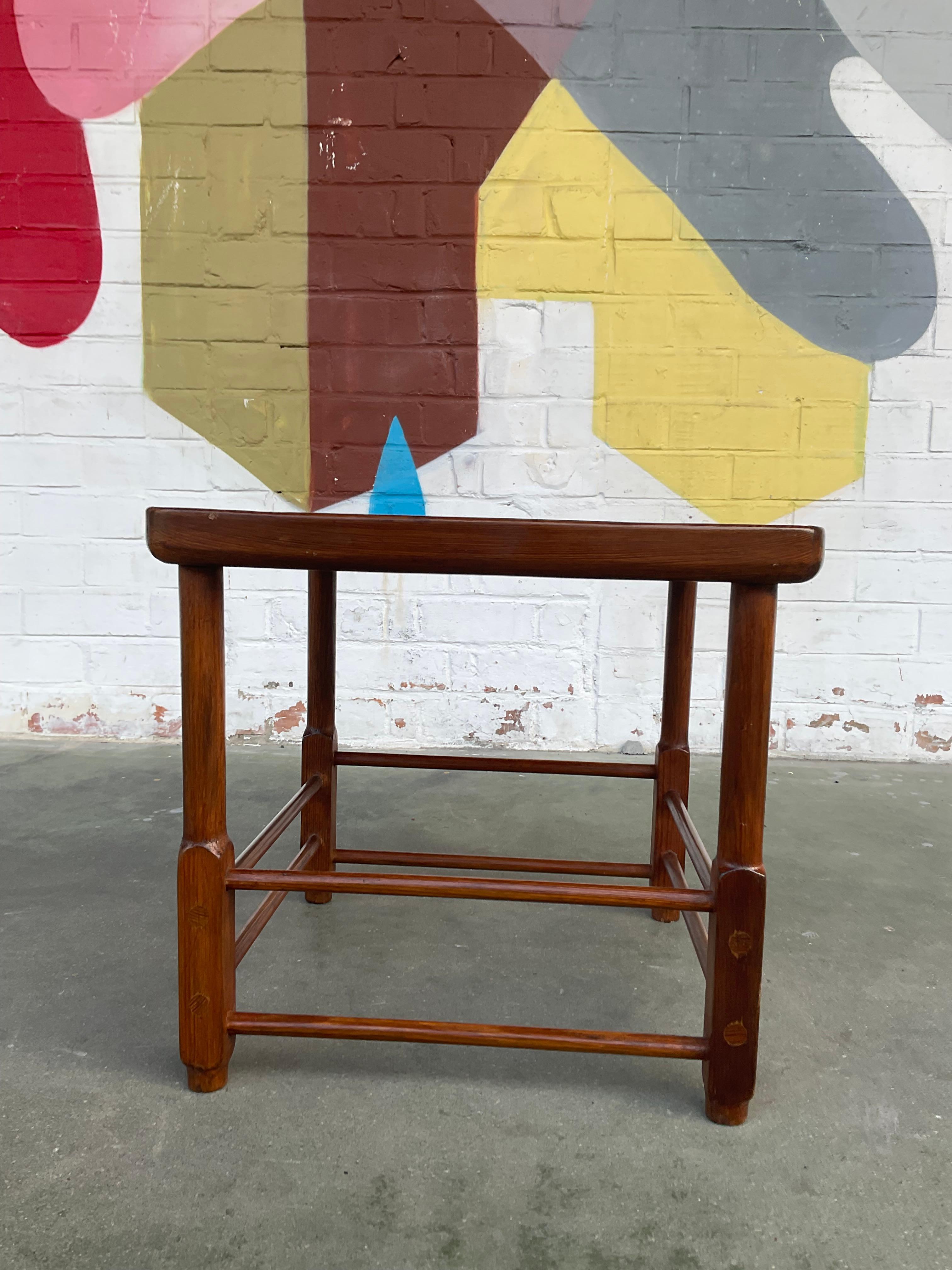 Mesa auxiliar Magrini de Sergio Rodrigues en venta 6