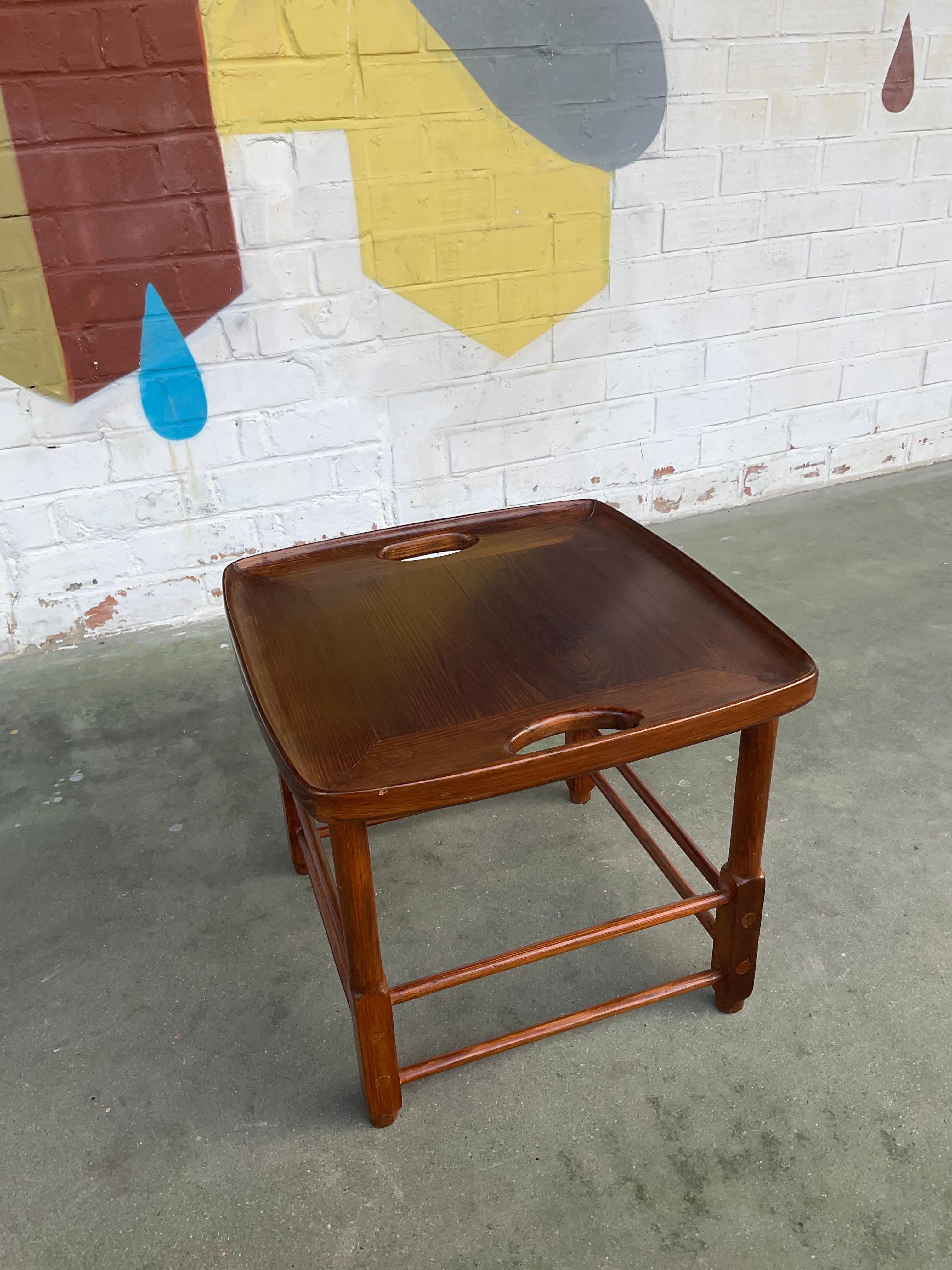 Mesa auxiliar Magrini de Sergio Rodrigues en venta 8