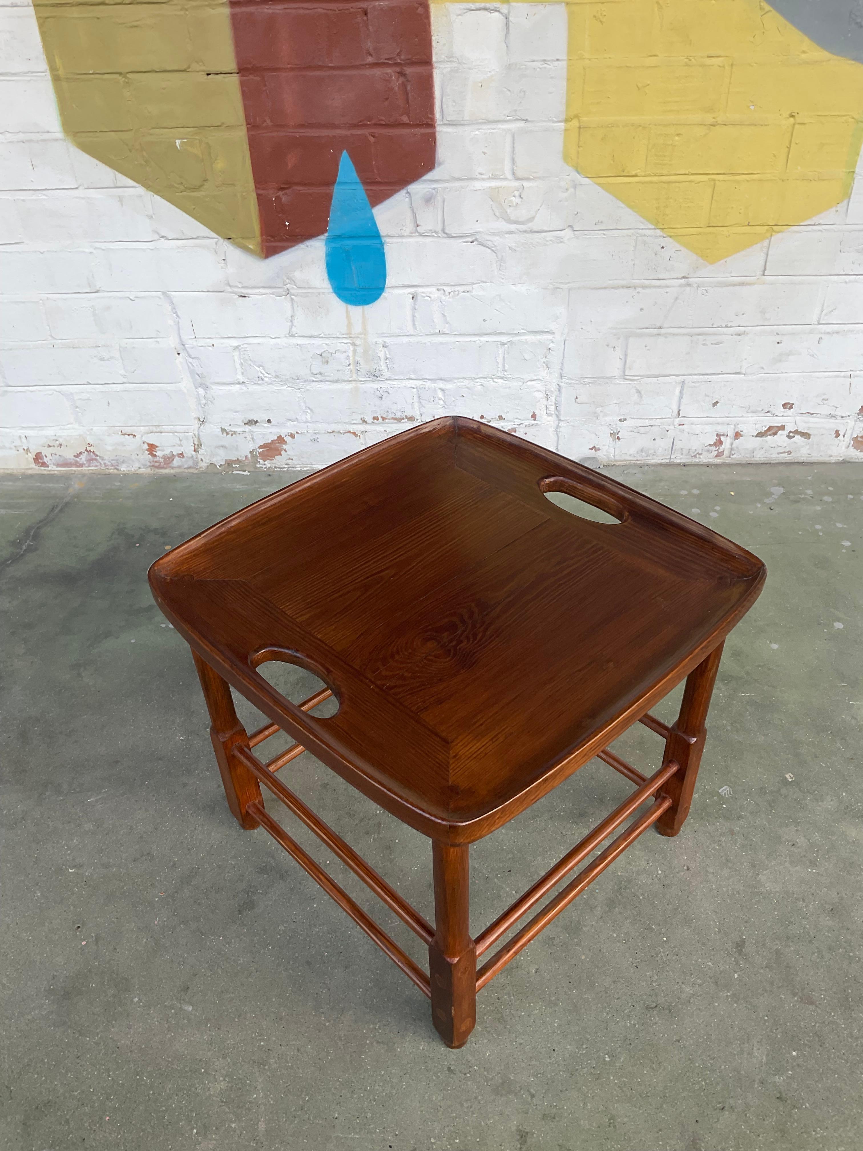 Mesa auxiliar Magrini de Sergio Rodrigues en venta 2