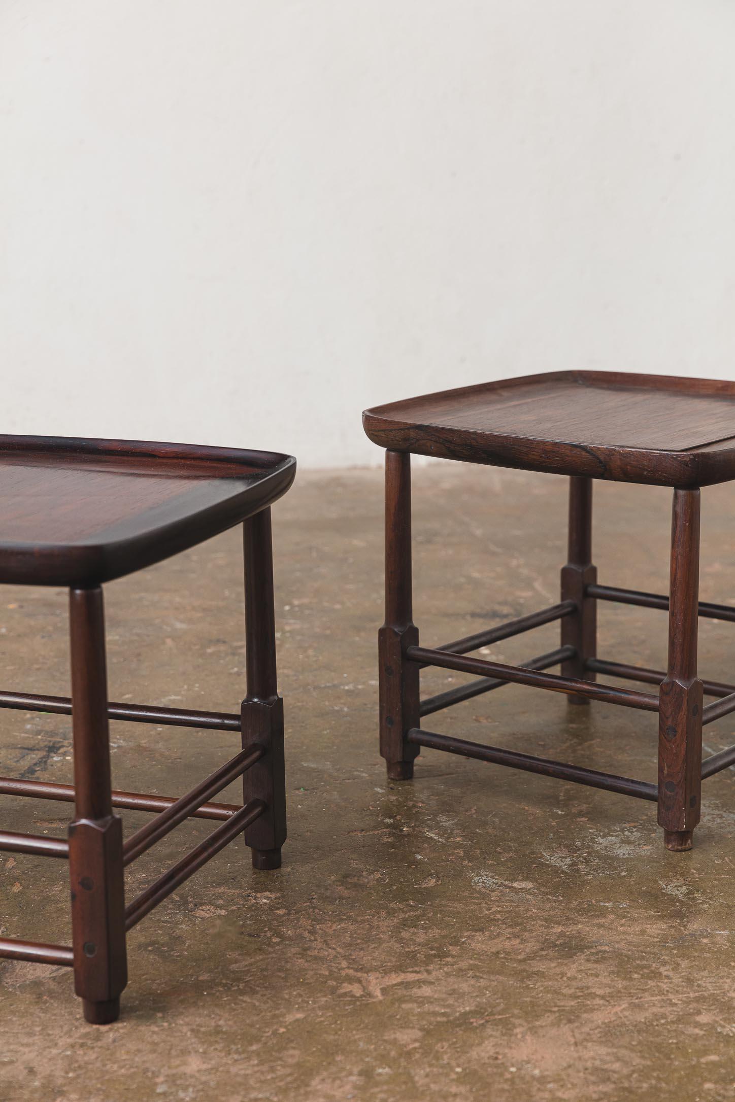„Magrini“-Hocker von Sergio Rodrigues (Hartholz) im Angebot