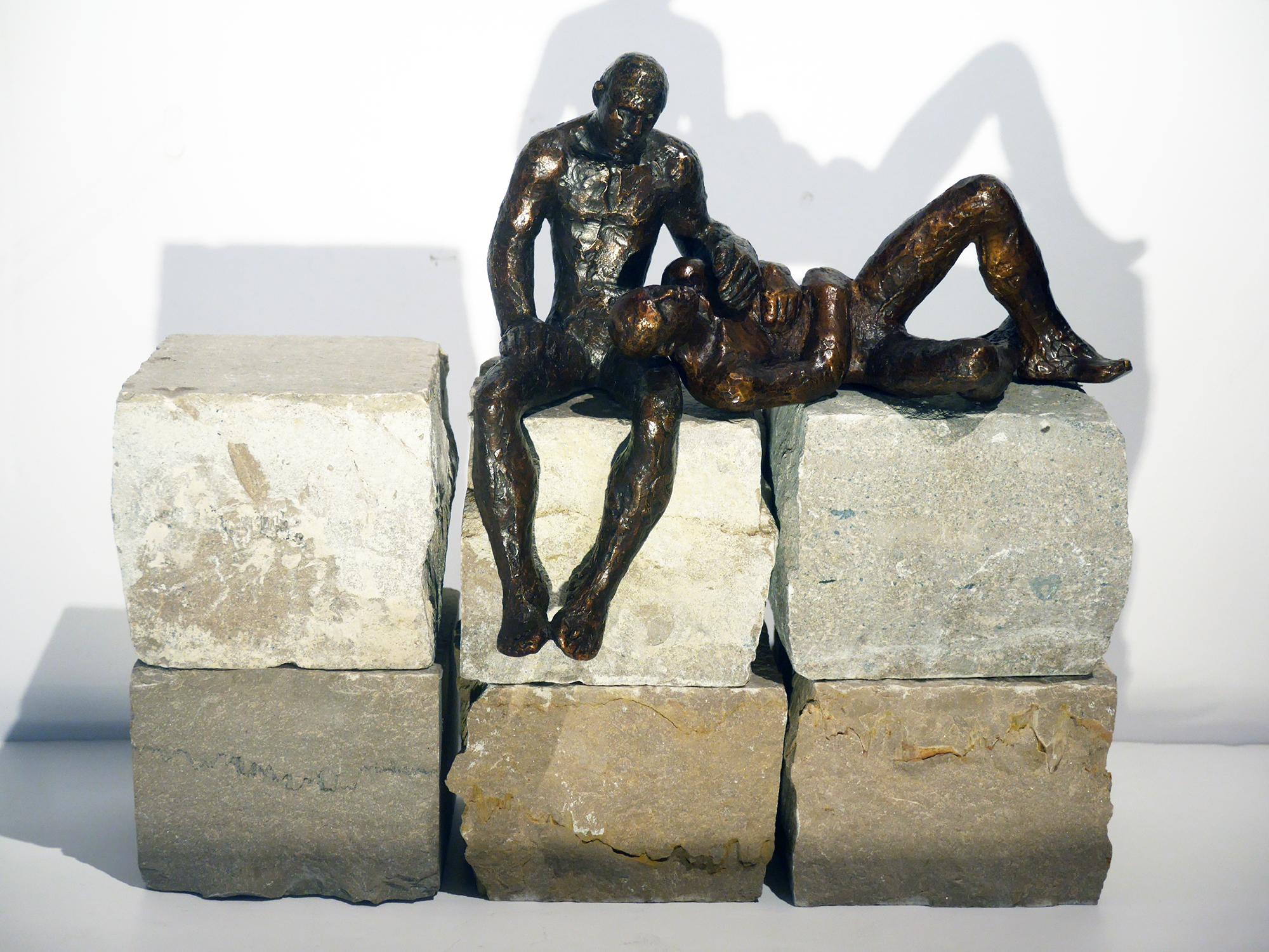 Maguy Banq Figurative Sculpture - Tendresse, figurative bronze sculpture, evocation of tenderness between two men