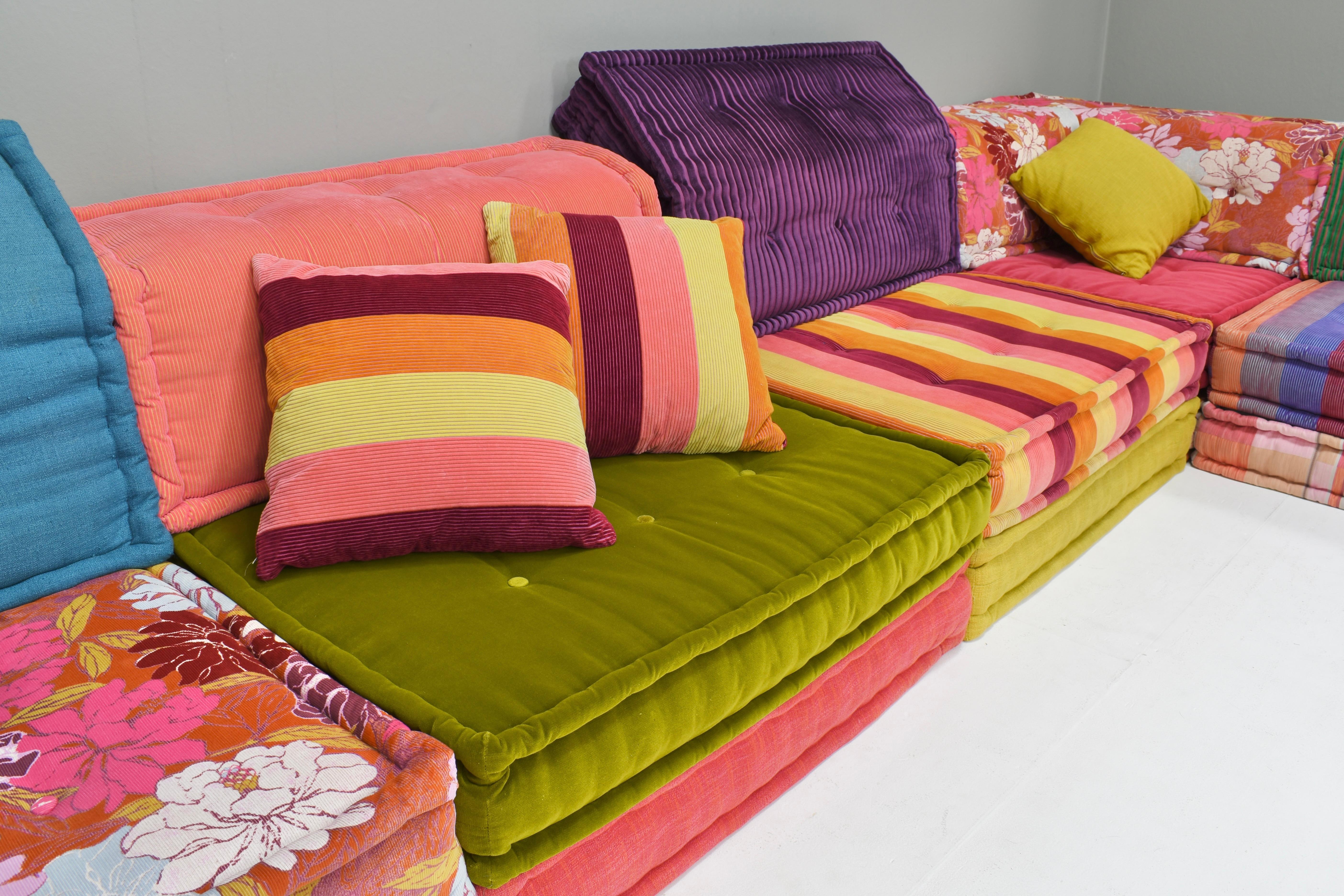 Mah Jong 33 piece sofa by Hans Hopfer in Missoni / Kenzo fabric for Roche Bobois en vente 3