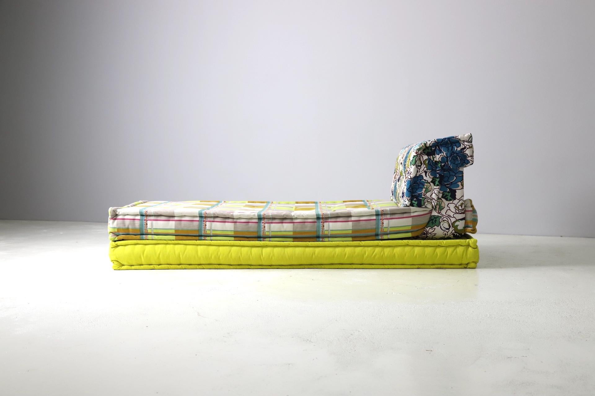 Modern 'Mah Jong' chaise longue by Hans Hopfer for Roche Bobois, France 2010s