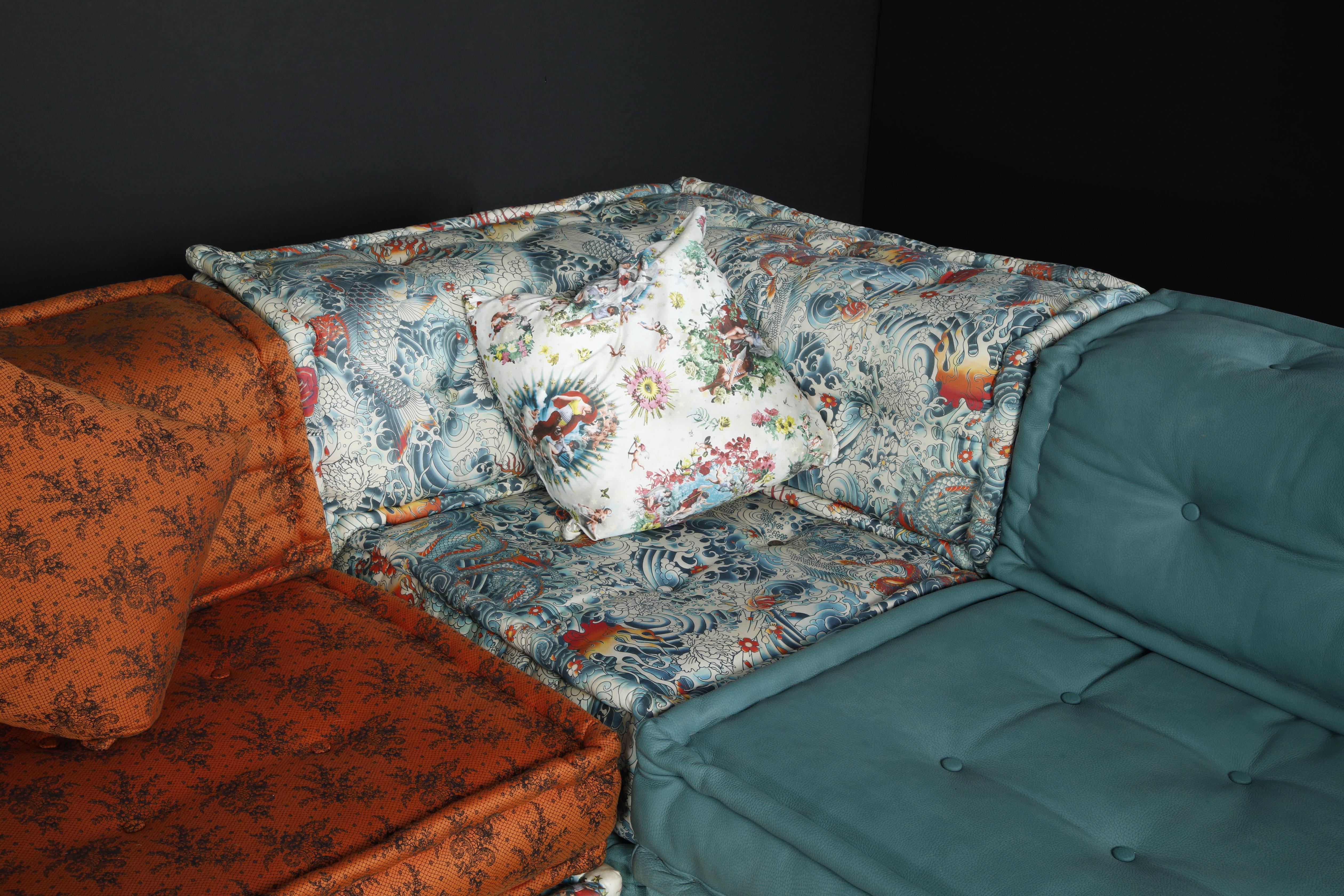 'Mah Jong' Living Room Set by Jean Paul Gaultier for Roche Bobois, Signed  For Sale 7