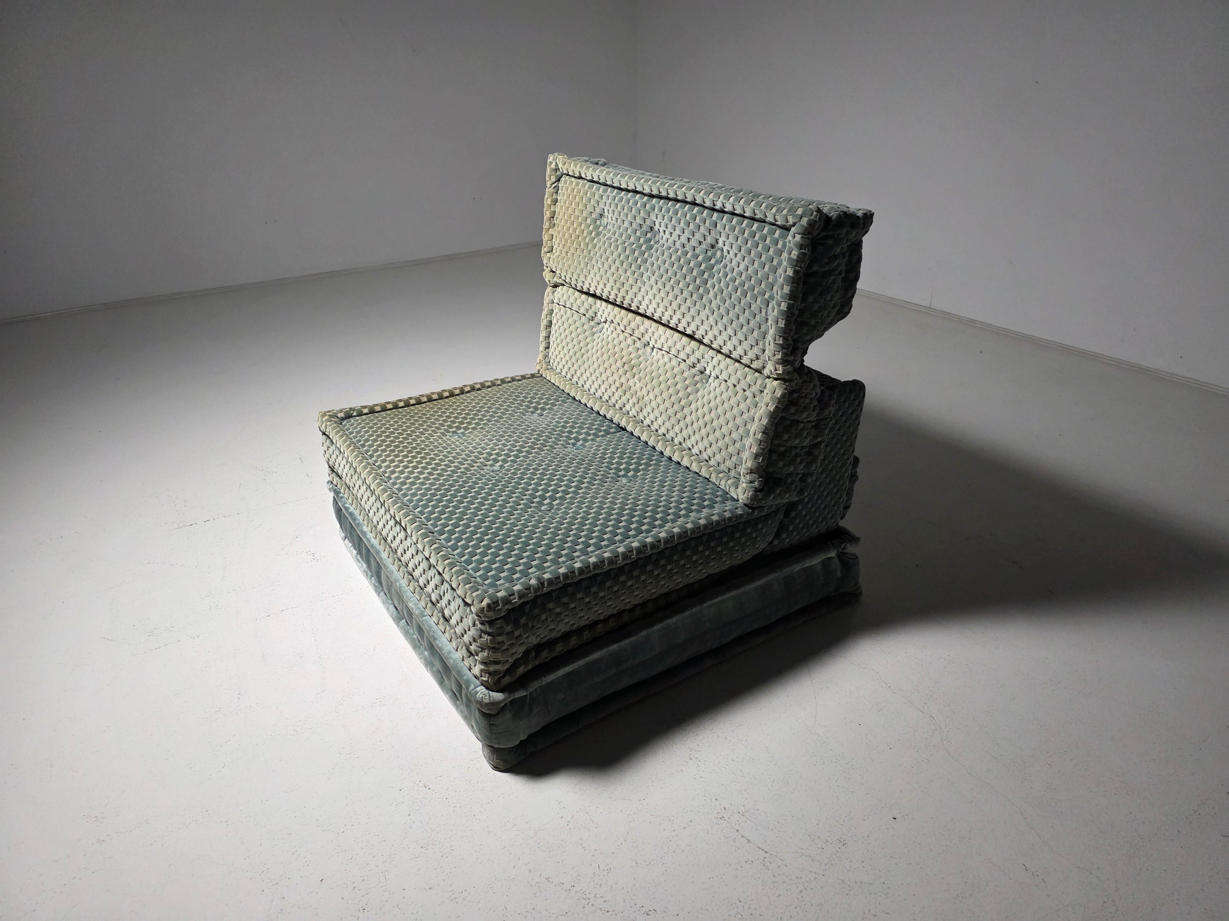 Mah Jong Sessel aus Missooni Stoff, Roche Bobois im Angebot 3