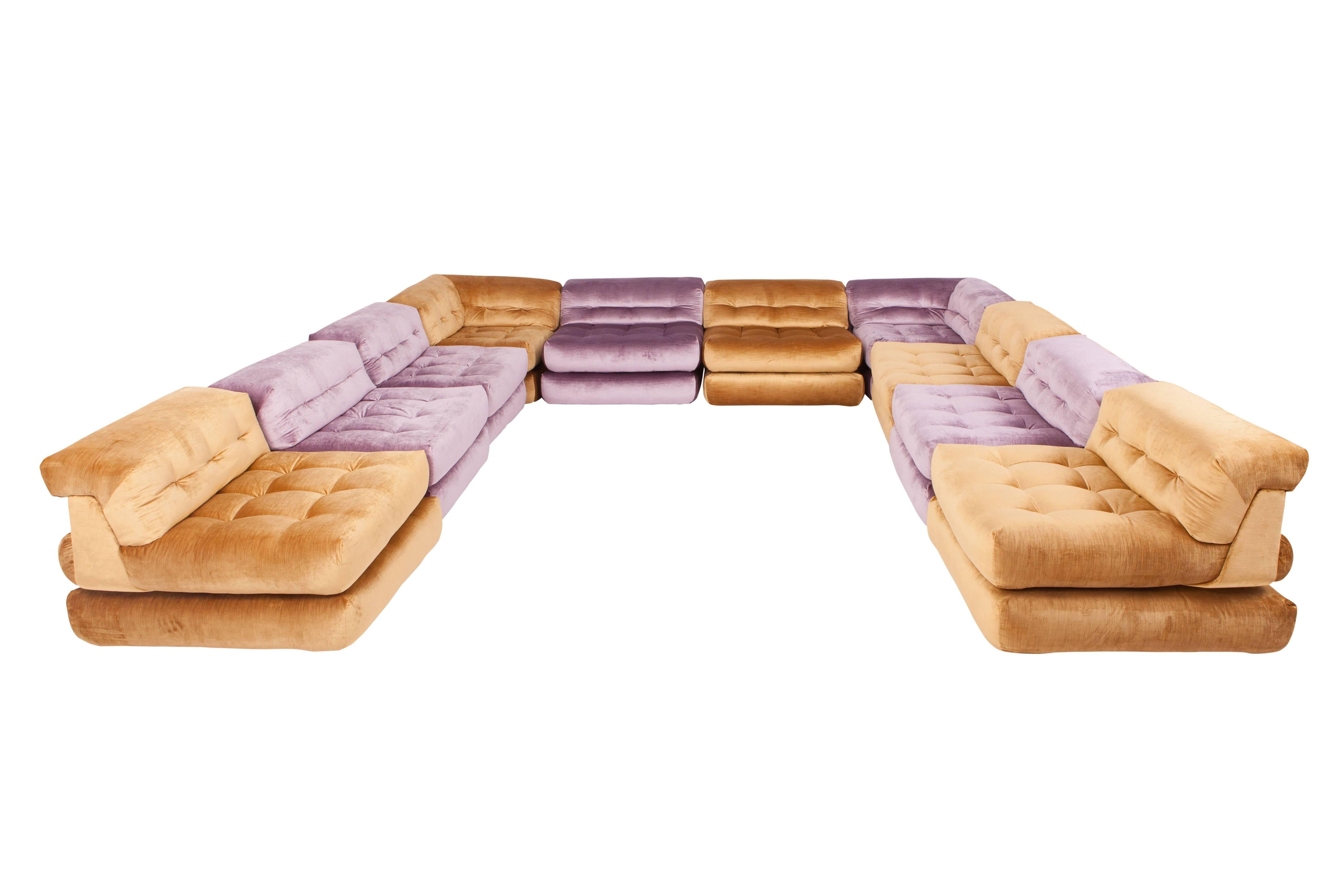 Mah Jong Modular 1970s Sectional Sofa in Gold Velvet by Hans Hopfer 3