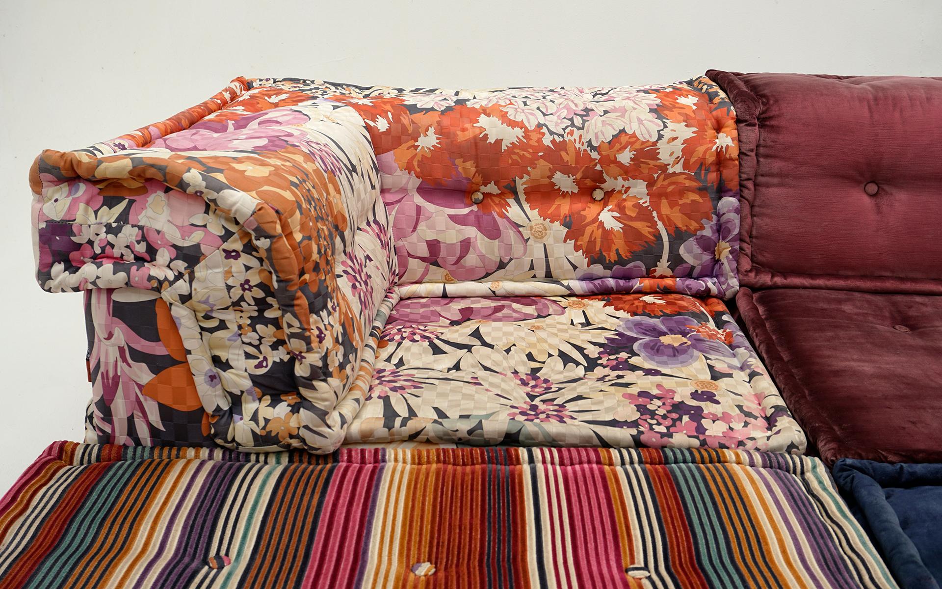 Sofá modular Mah Jong de Hans Hopfer para Roche Bobois. Tejido Missoni & Kenzo en venta 1