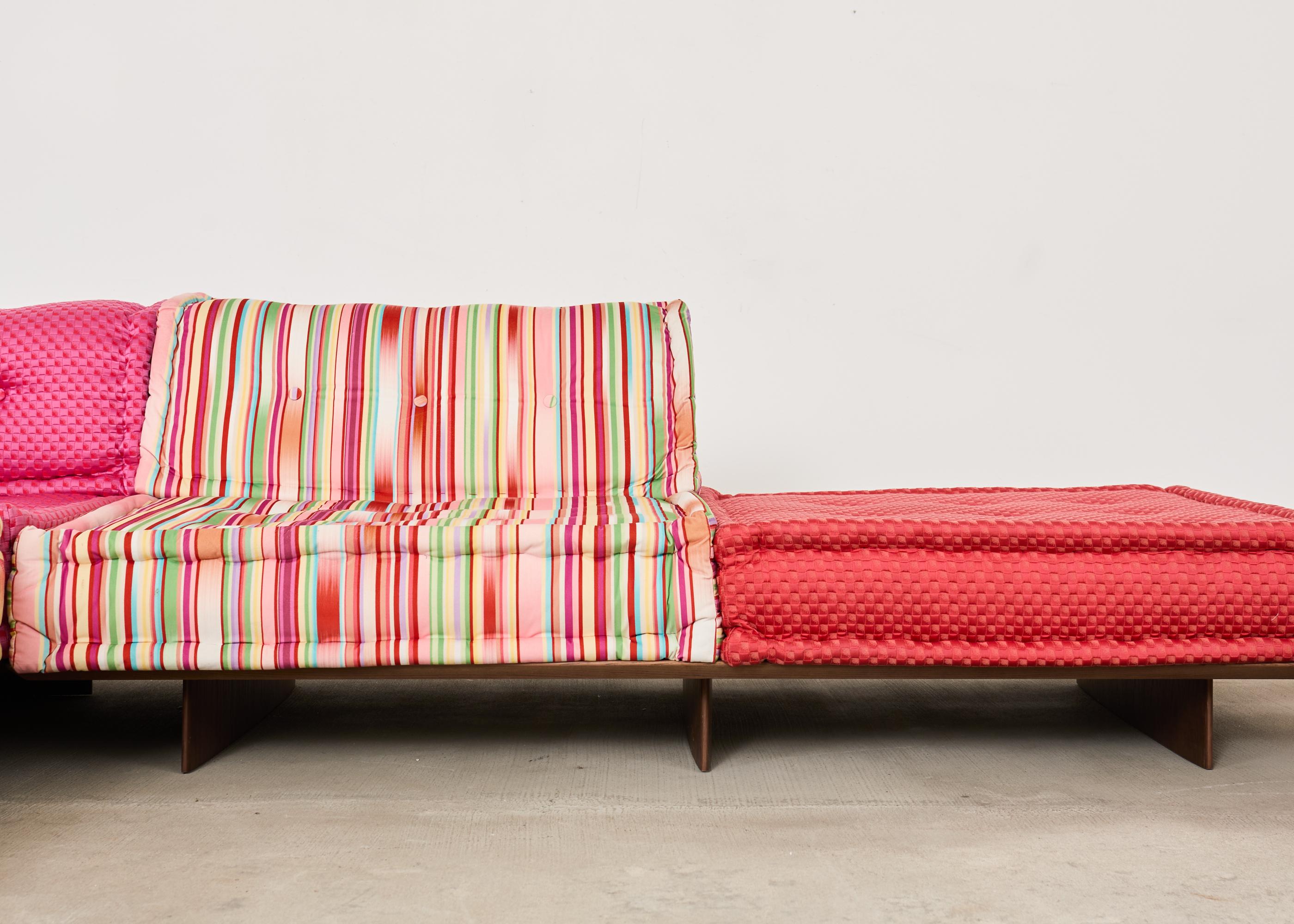 Mah Jong Natsu Kenzo Platform Sofa Hans Hopfer Roche Bobois (Moderne der Mitte des Jahrhunderts) im Angebot