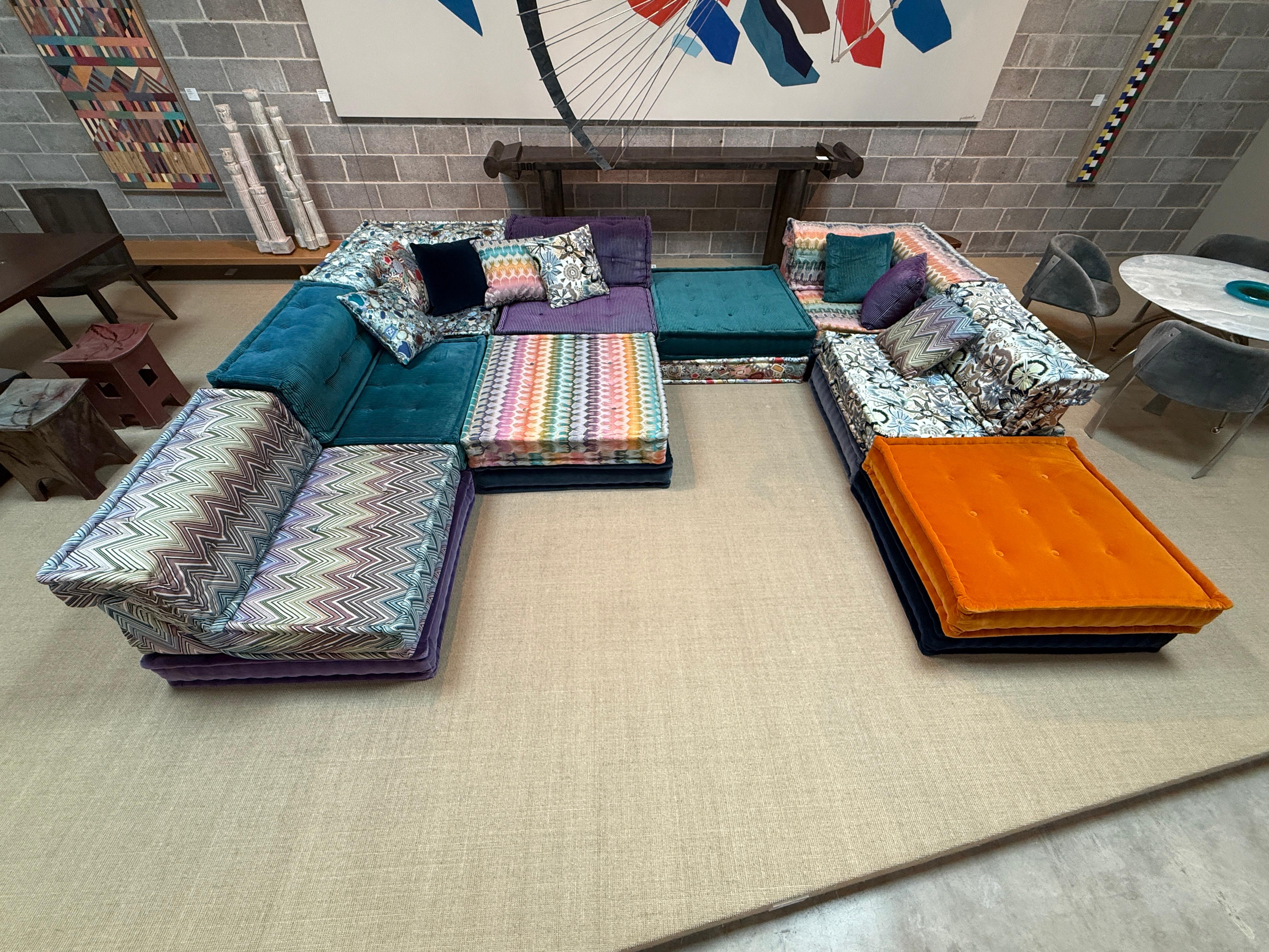 XXIe siècle et contemporain Canapé sectionnel Mah Jong avec tissu Missoni par Roche Bobois en vente