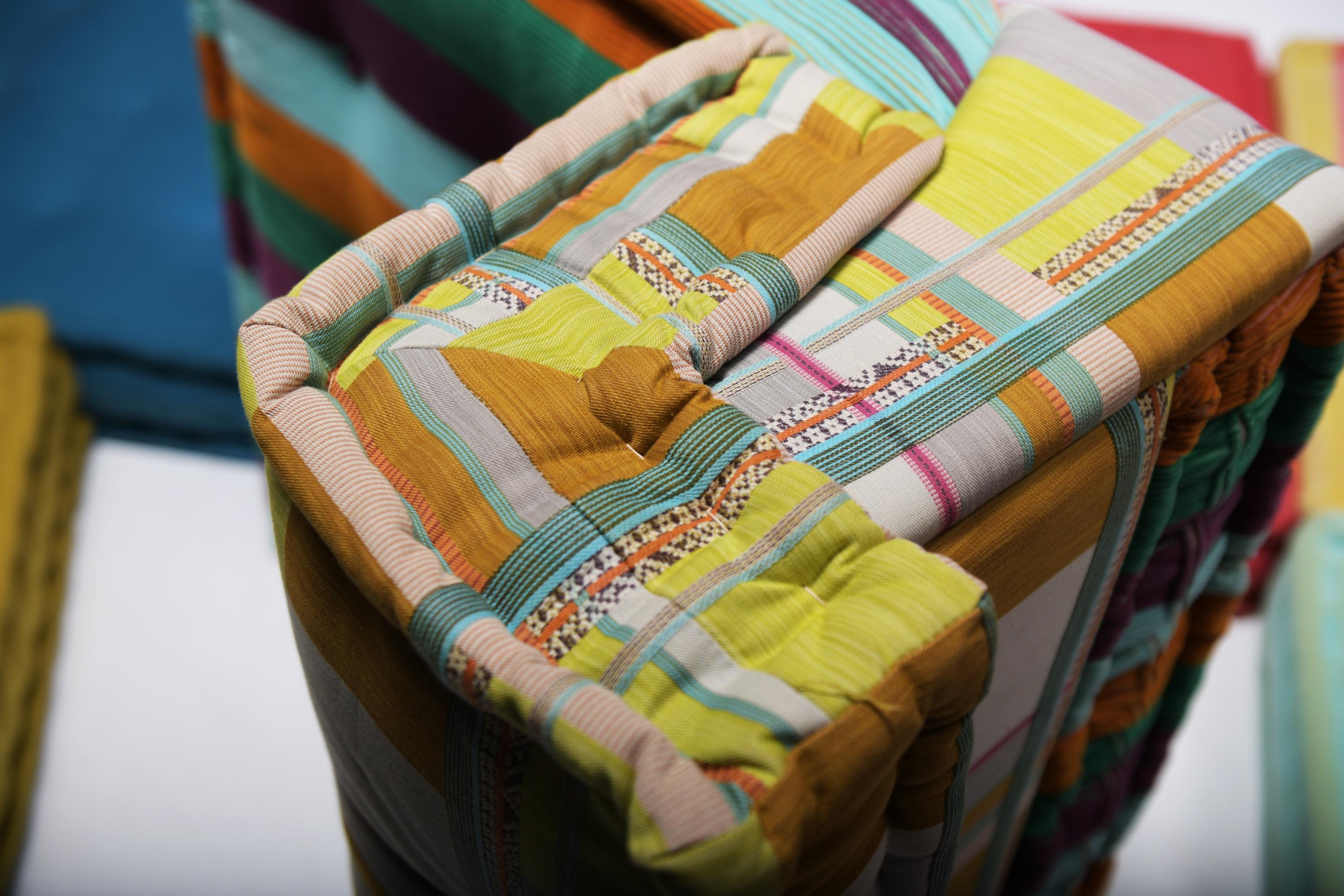 Mah Jong sofa in ‘Kenzo Takada’ fabric by Hans Hopfer for Roche Bobois France For Sale 8