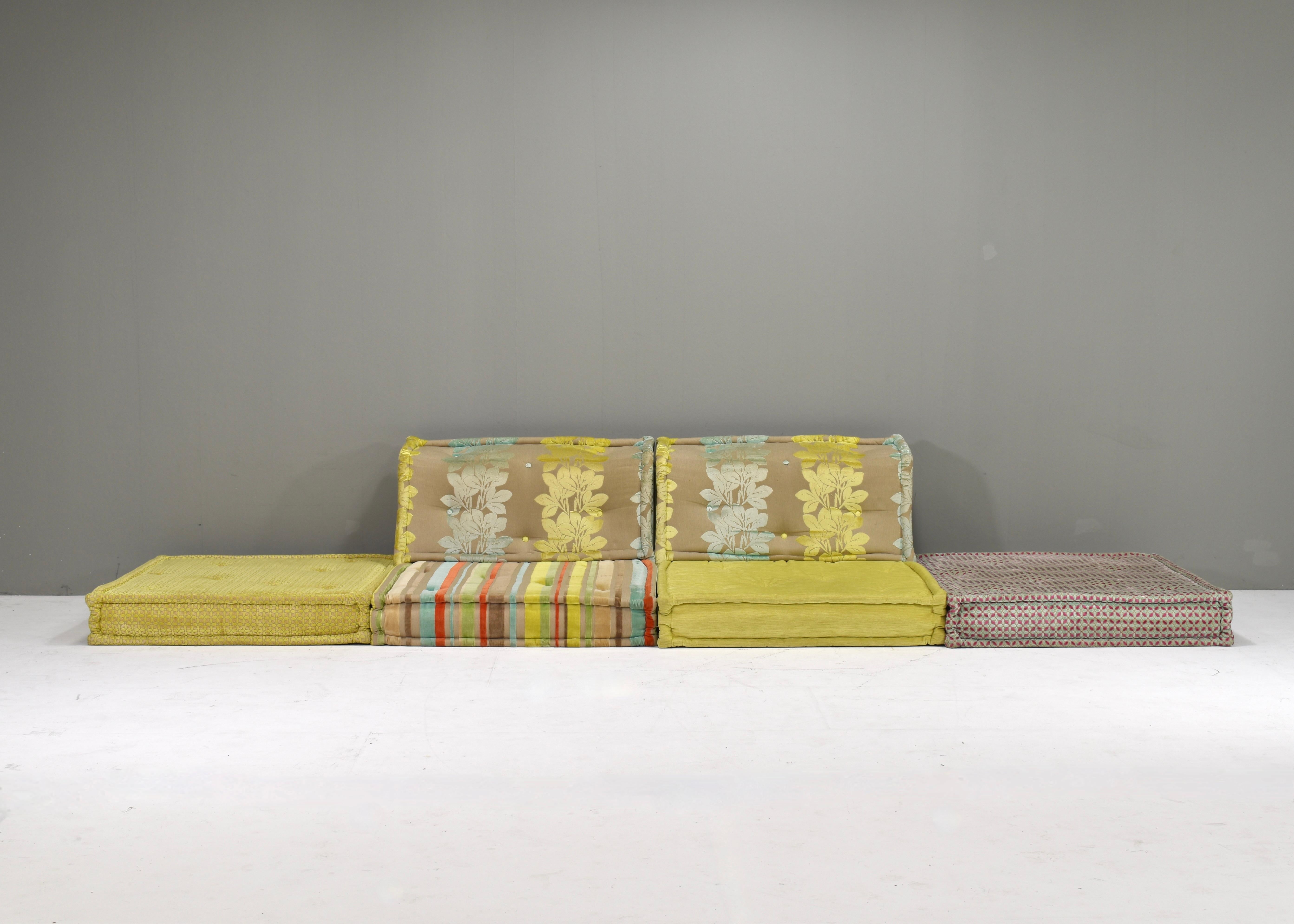 Italian Mah Jong sofa by Gobbo Salotti, Italy – circa 1980 For Sale