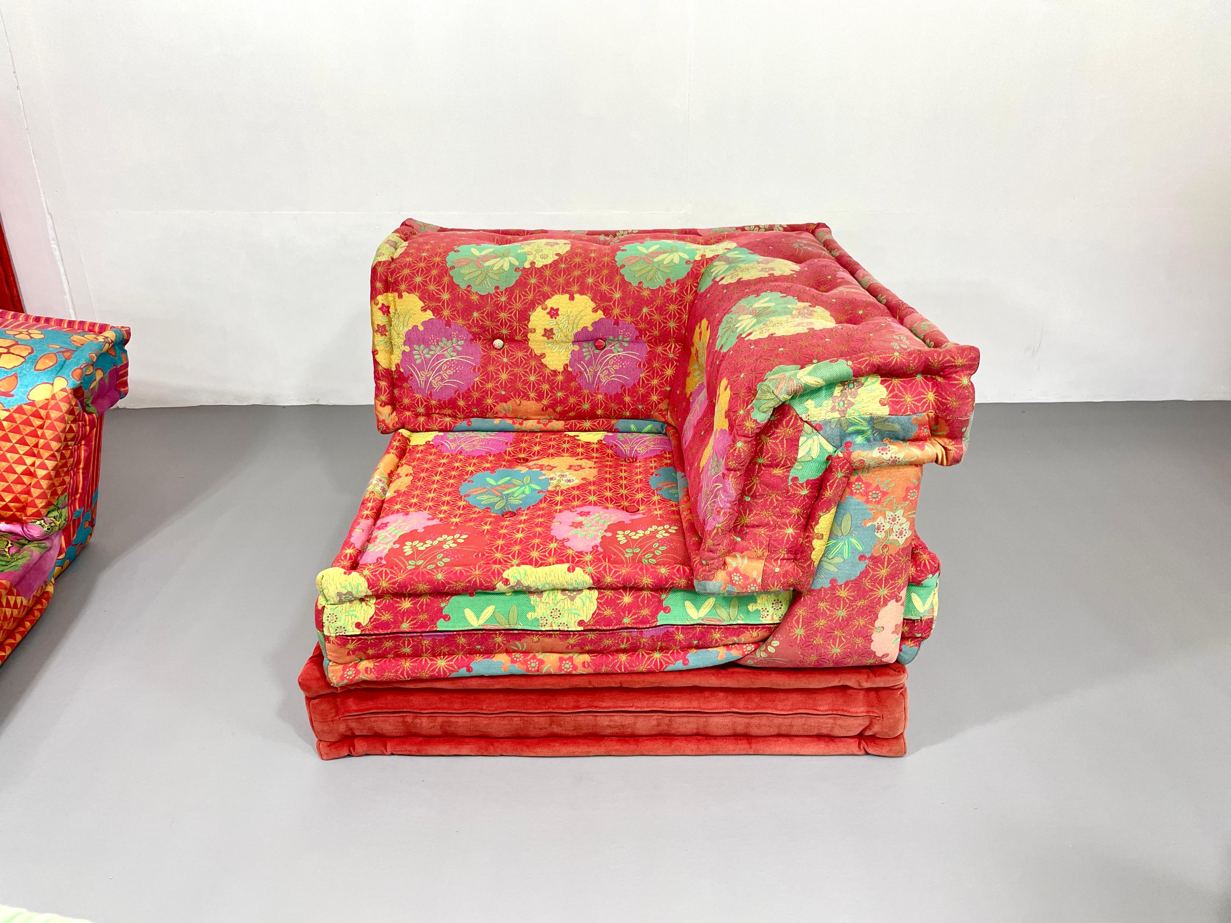 Fabric Mah jong sofa from Hans Hopfer for Roche Bobois design by Kenzo Takata  For Sale