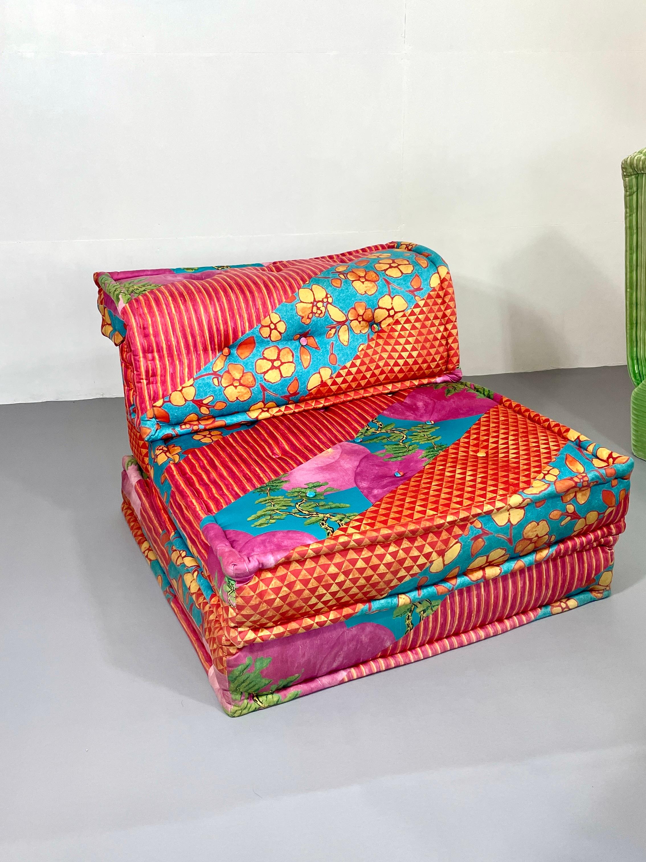 Mah jong sofa from Hans Hopfer for Roche Bobois design by Kenzo Takata  For Sale 3