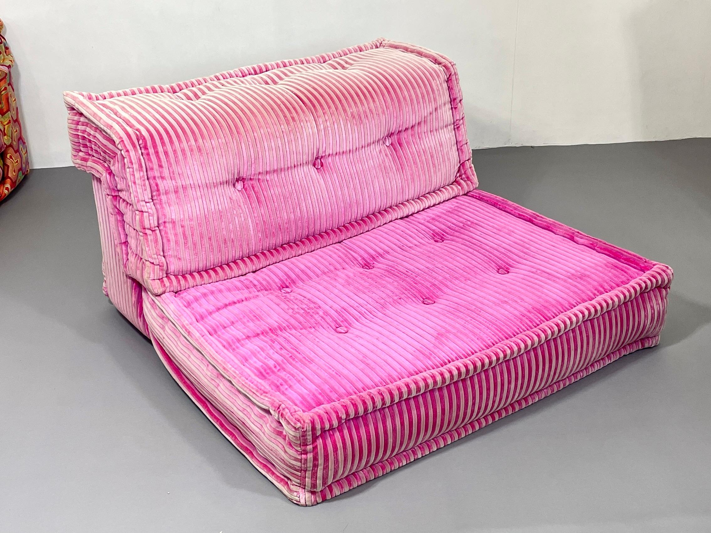 Mah jong sofa from Hans Hopfer for Roche Bobois design by Kenzo Takata  For Sale 5
