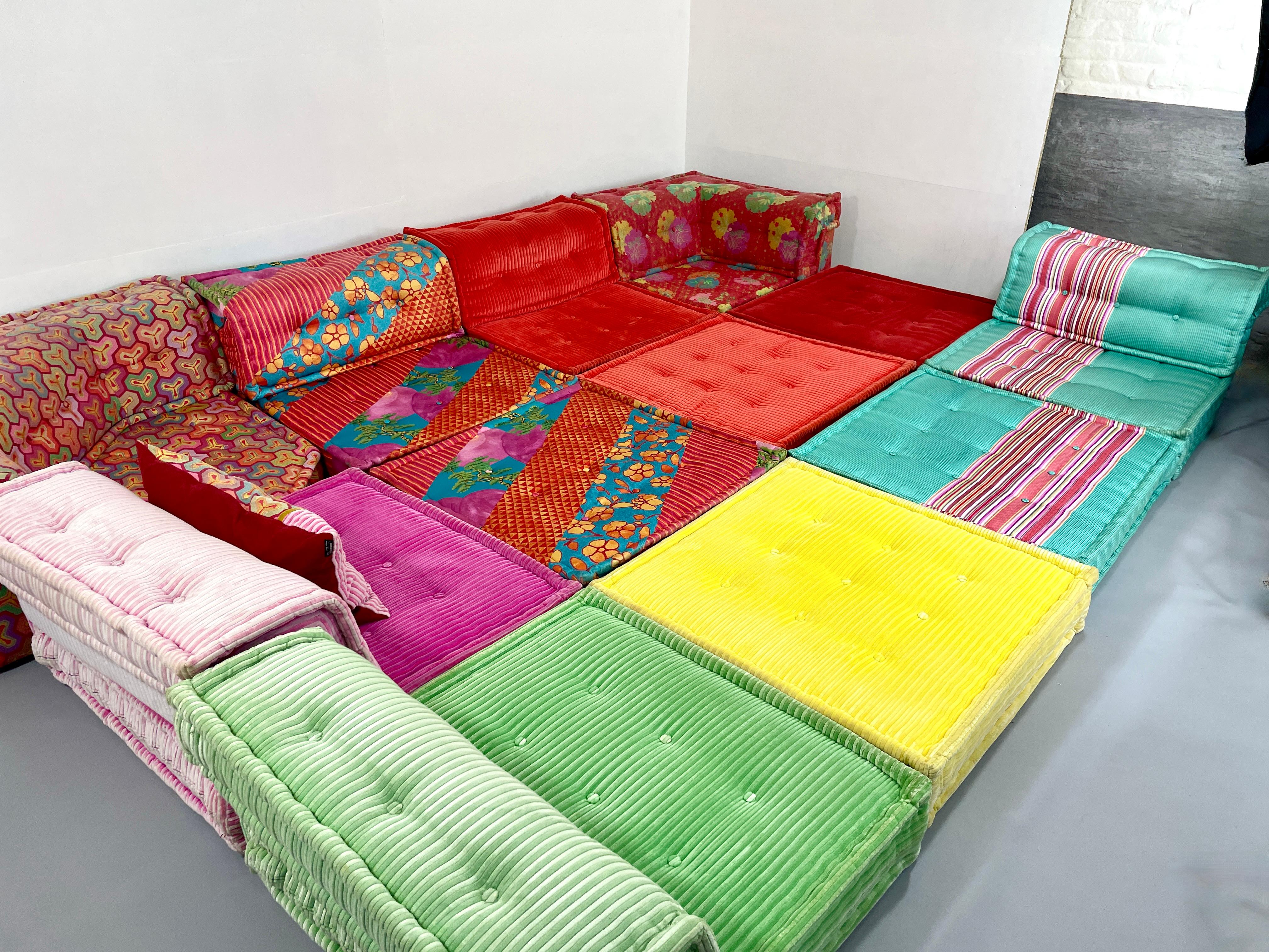 Mah jong-Sofa von Hans Hopfer für Roche Bobois, entworfen von Kenzo Takata  (Handgefertigt) im Angebot