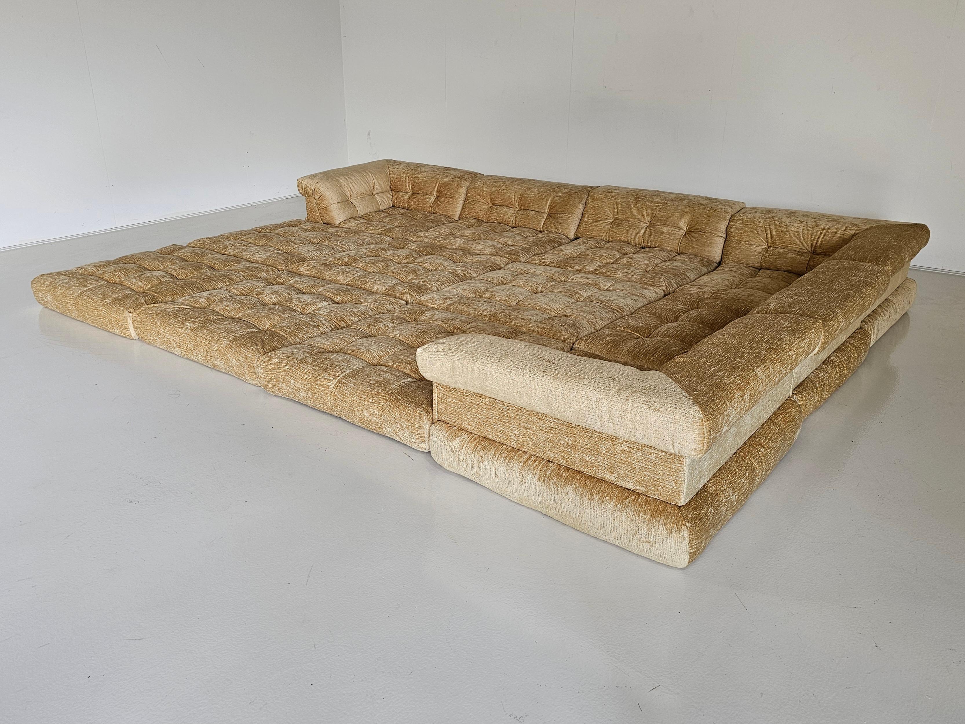 Mah Jong sofa in chenille fabric  by Hans Hopfer, Roche Bobois, France, 1970s 6