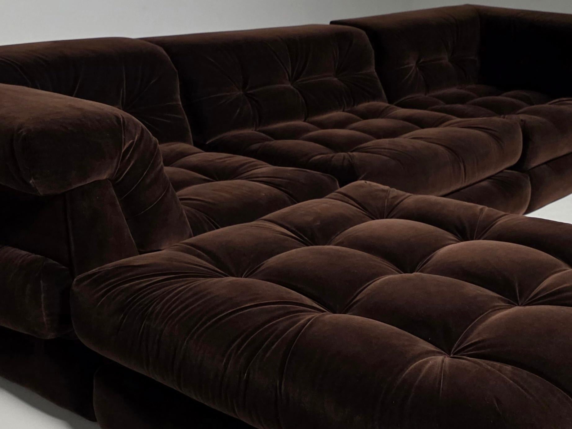 Mah Jong sofa in dark brown cotton velvet  by Roche Bobois, France, 1970s in vendita 7