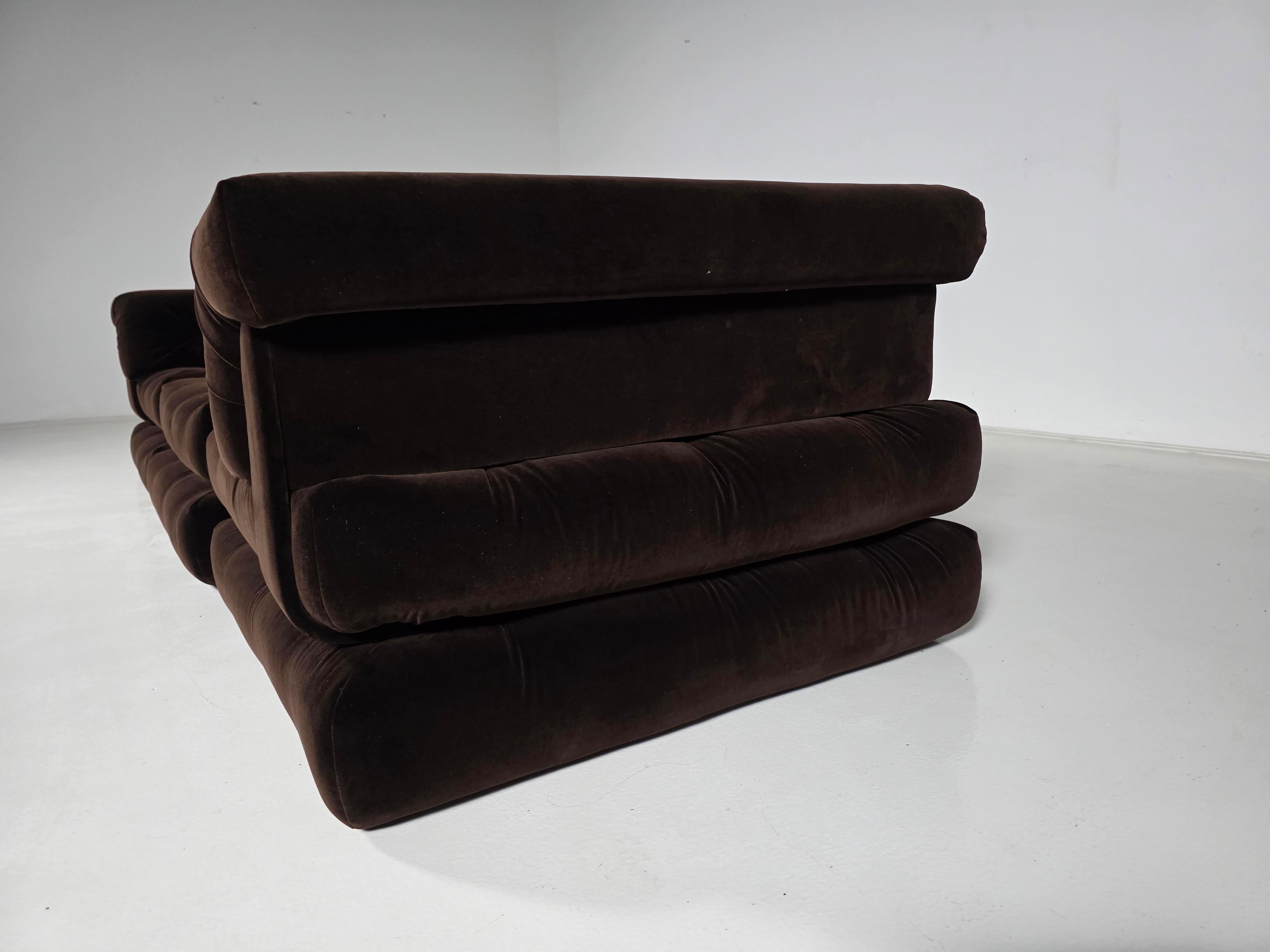 Mah Jong sofa in dark brown cotton velvet  by Roche Bobois, France, 1970s in vendita 2