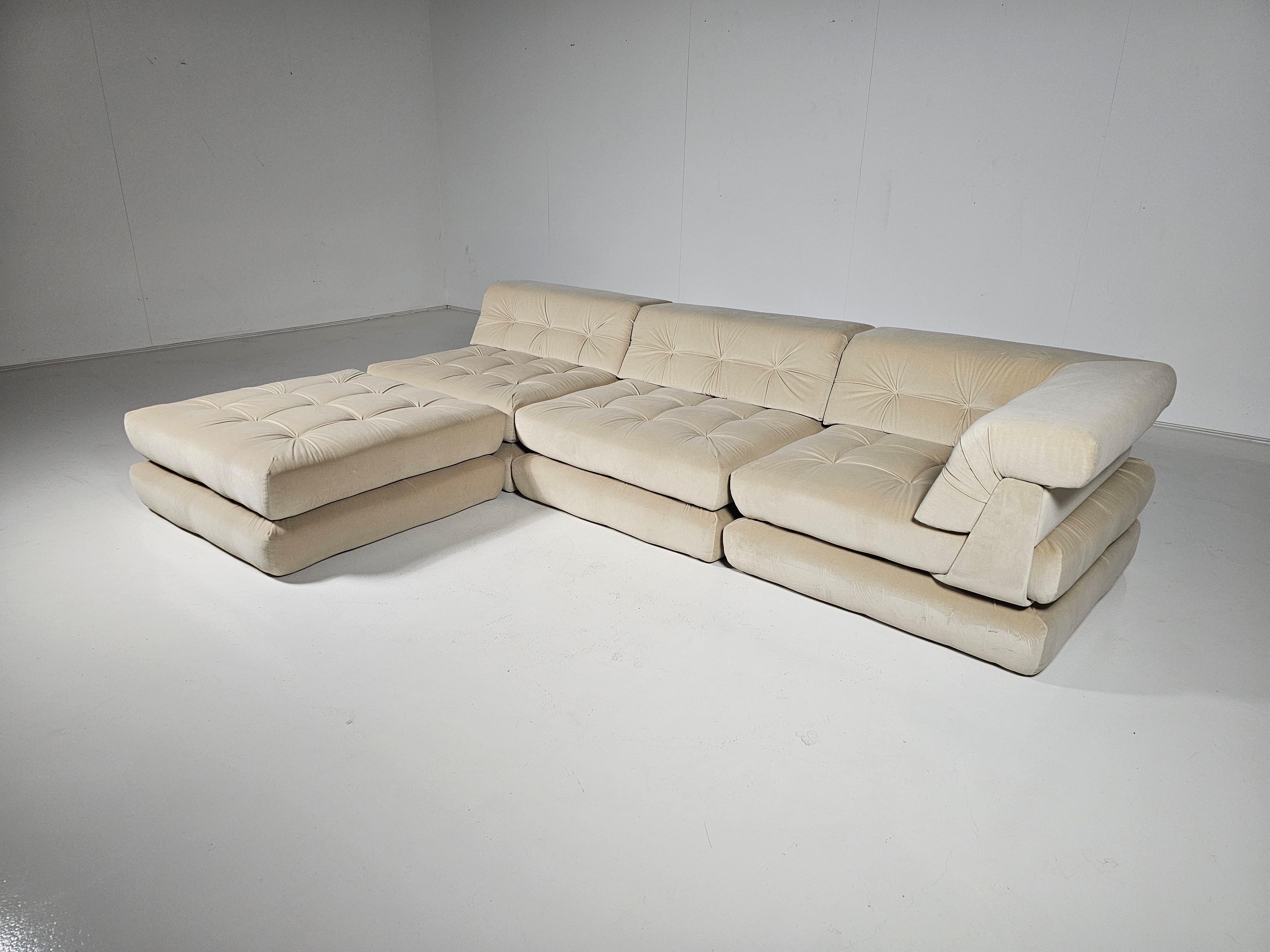 Mid-Century Modern Canapé Mah Jong en lin, velours de coton par Roche Bobois, France, 1970 en vente