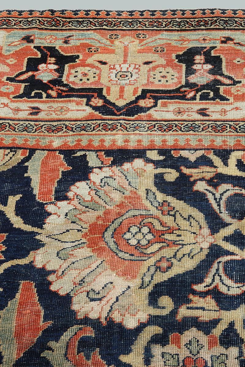 Ein enormer Mahal-Teppich aus dem späten 19. Jahrhundert (4638)

Prächtiges Feld in tiefem Marineblau mit Palmettenmuster in Jade-, Safran-, Ocker- und Rehbrauntönen in einer Bordüre mit Miniaturblättern und -blumen in einem verschlungenen, linearen