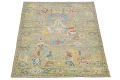 Mahal  Room Size Wool Rug with Contemporary Floral Design