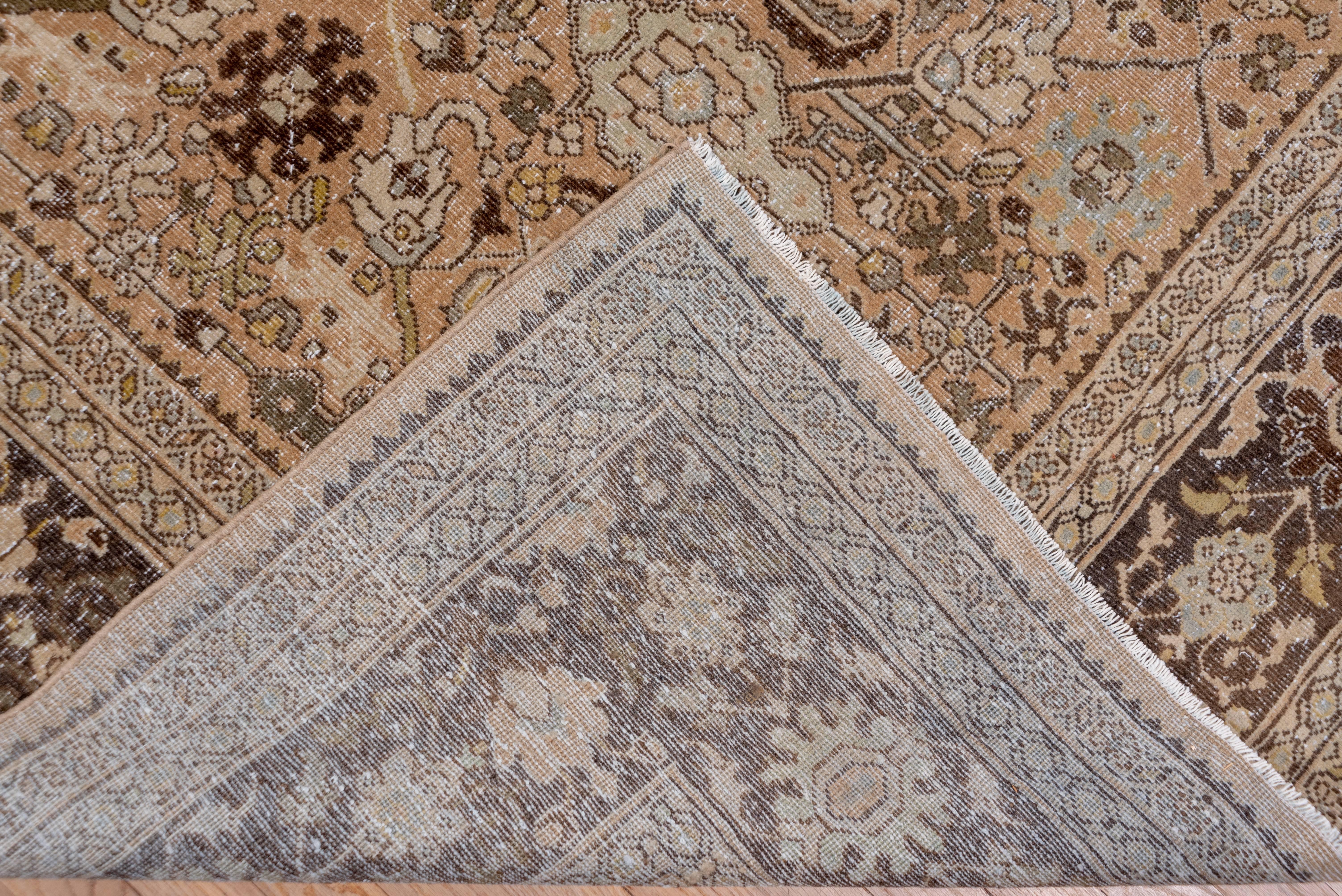 Hand-Knotted Mahal Rug, circa 1930s For Sale