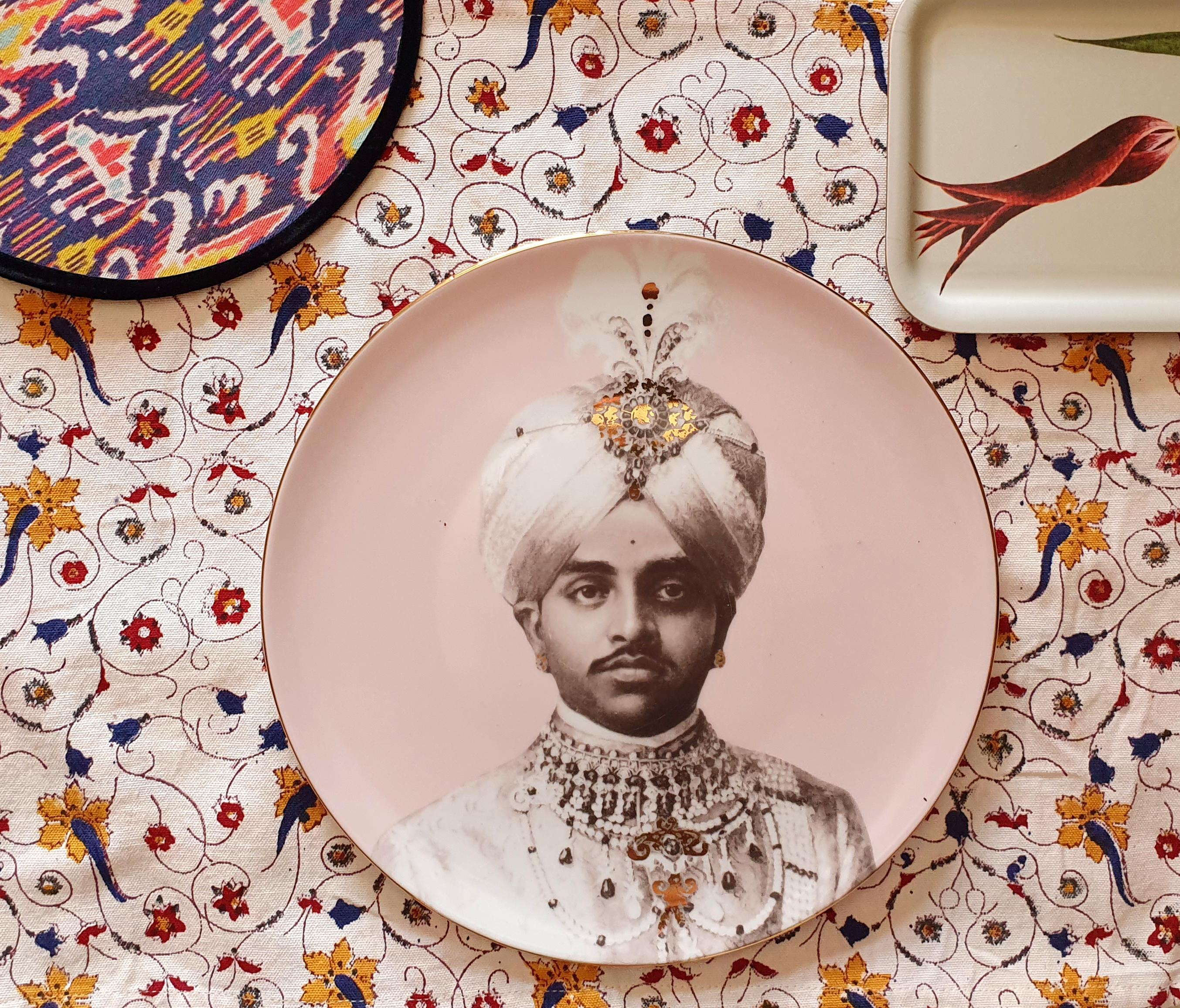 Contemporary Maharaja Porcelain Dinner Plate by Vito Nesta for Les-Ottomans Part 6