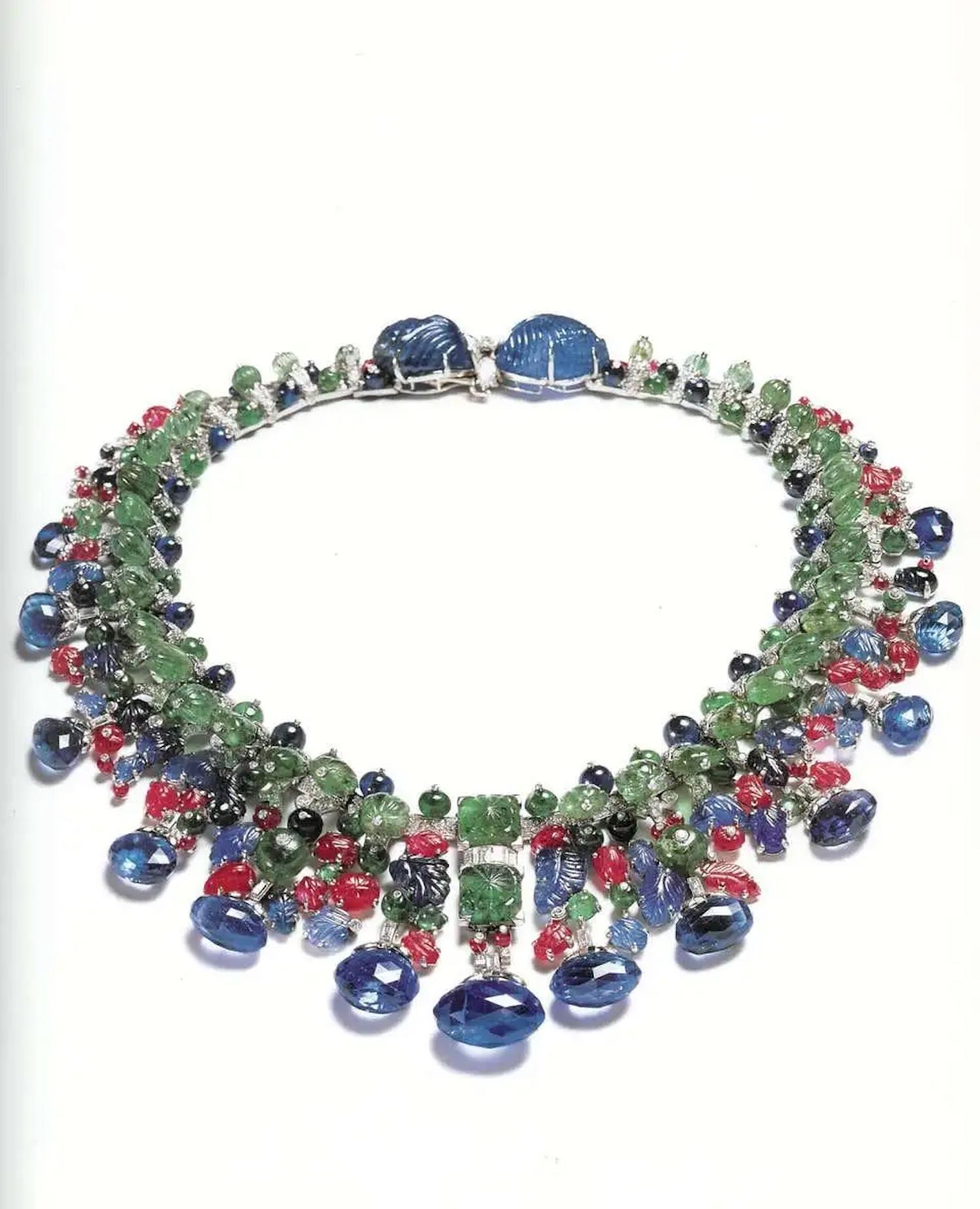 Livre « Maharaja's Jewels Table Book » (Les bijoux du Maharaja) de Katherine Prior, Assouline en vente 11
