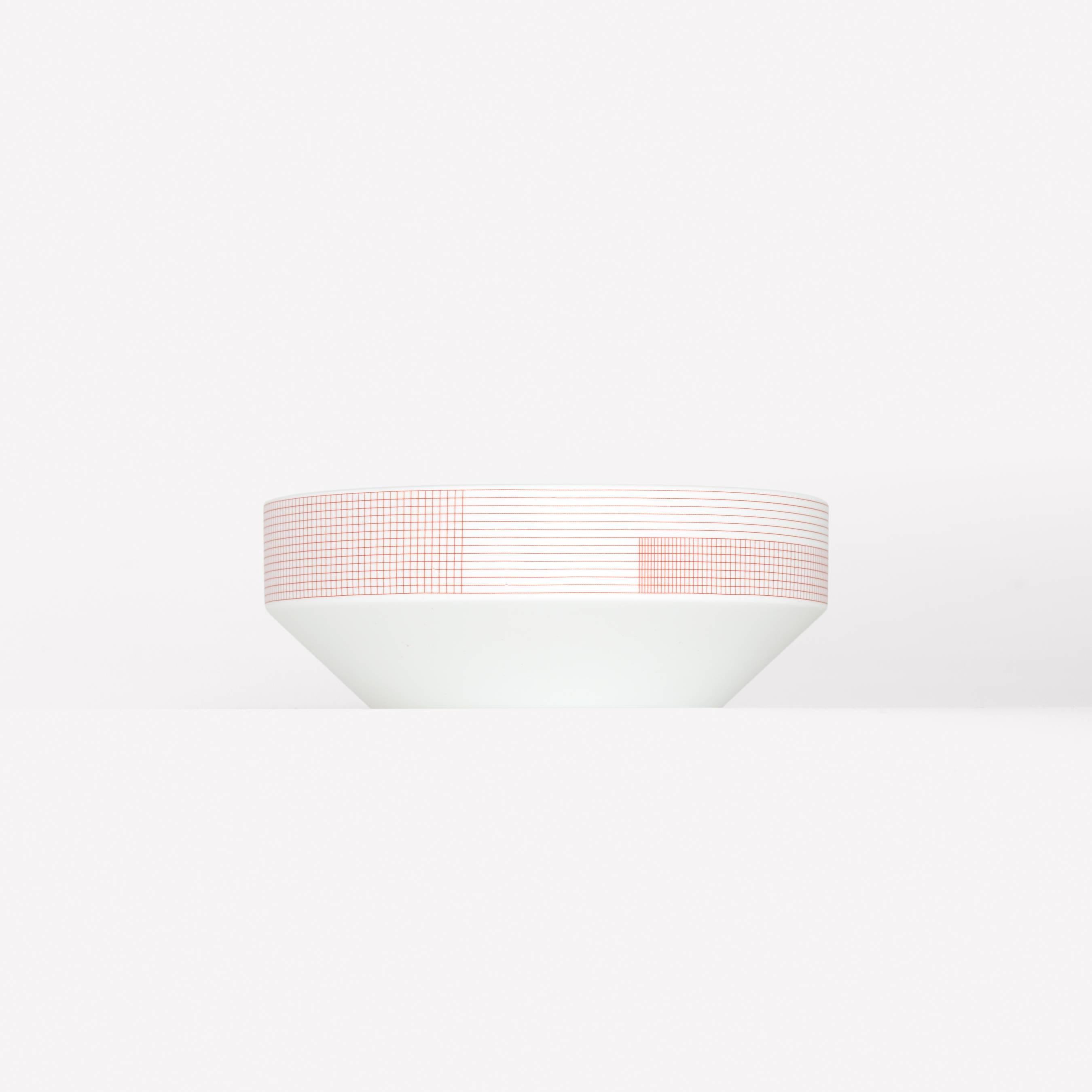 Pattern Porcelain Bowl by Scholten & Baijings
002 Petal

Porcelain with Grid textile graphic. Matte exterior with gloss interior. Made in Japan by 1616 / arita japan. 

Dishwasher safe.

Scholten & Baijings for Maharam is a collection of home