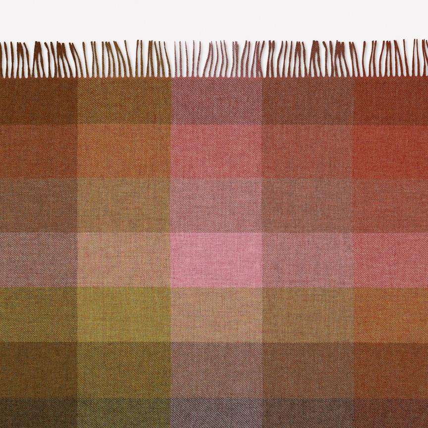 Maharam throw
Wool Check by Paul Smith
002 Peony

A natural extension of Maharam’s work with textiles, Wool Check throw was developed based on a woven upholstery designed by Paul Smith in collaboration with the Maharam Design Studio. A study of
