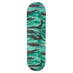 Skate Deck Maharishi x Andy Warhol Maha Warhol en cuir de tigre, Woodland