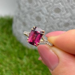 Bague en or rose massif 18 carats, Spinelle de Nature 4.05Ct., Diamants