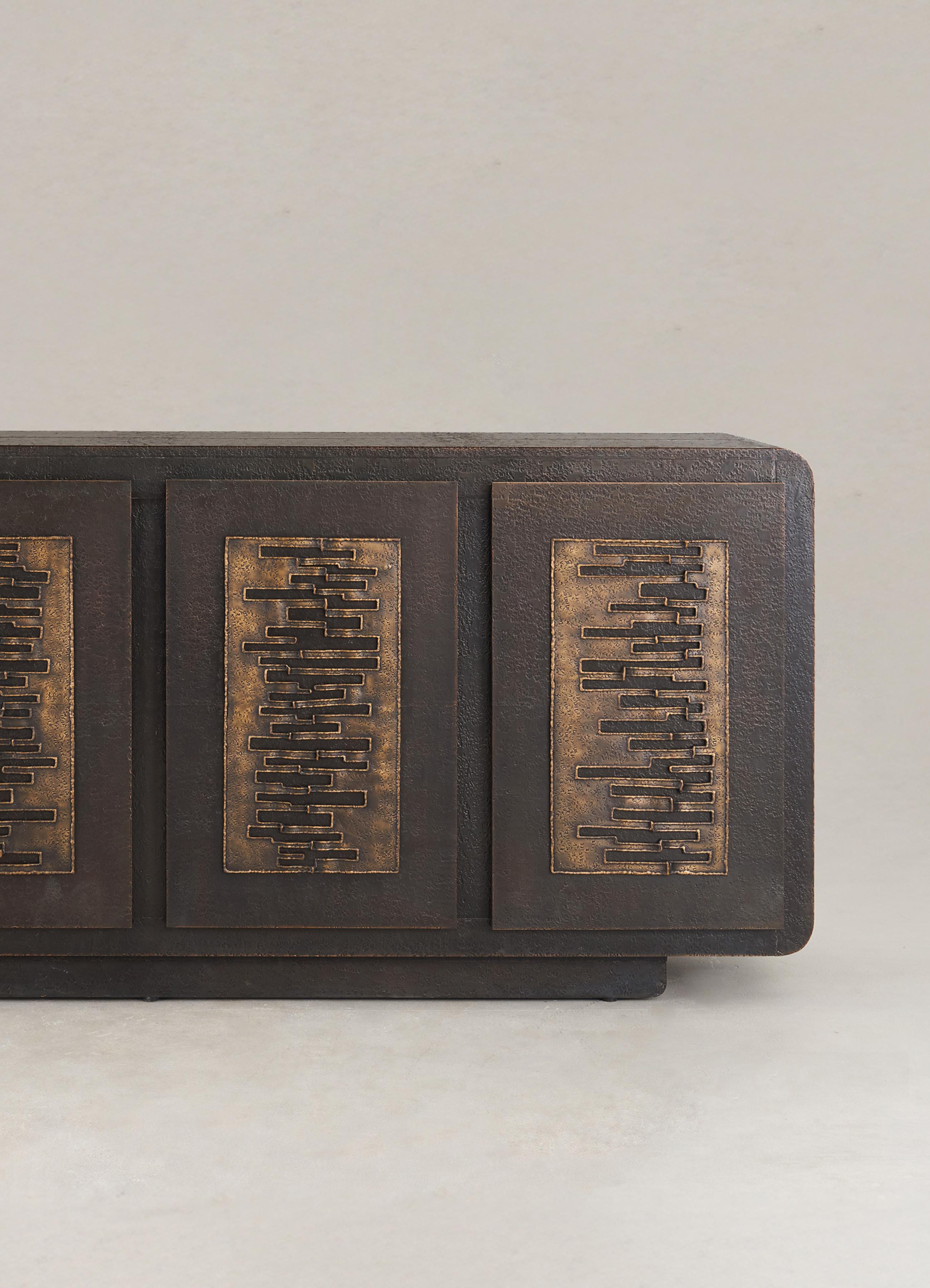 Maheshwar Cabinet in Brass, Viya by Vikram Goyal In New Condition For Sale In Noida, DL