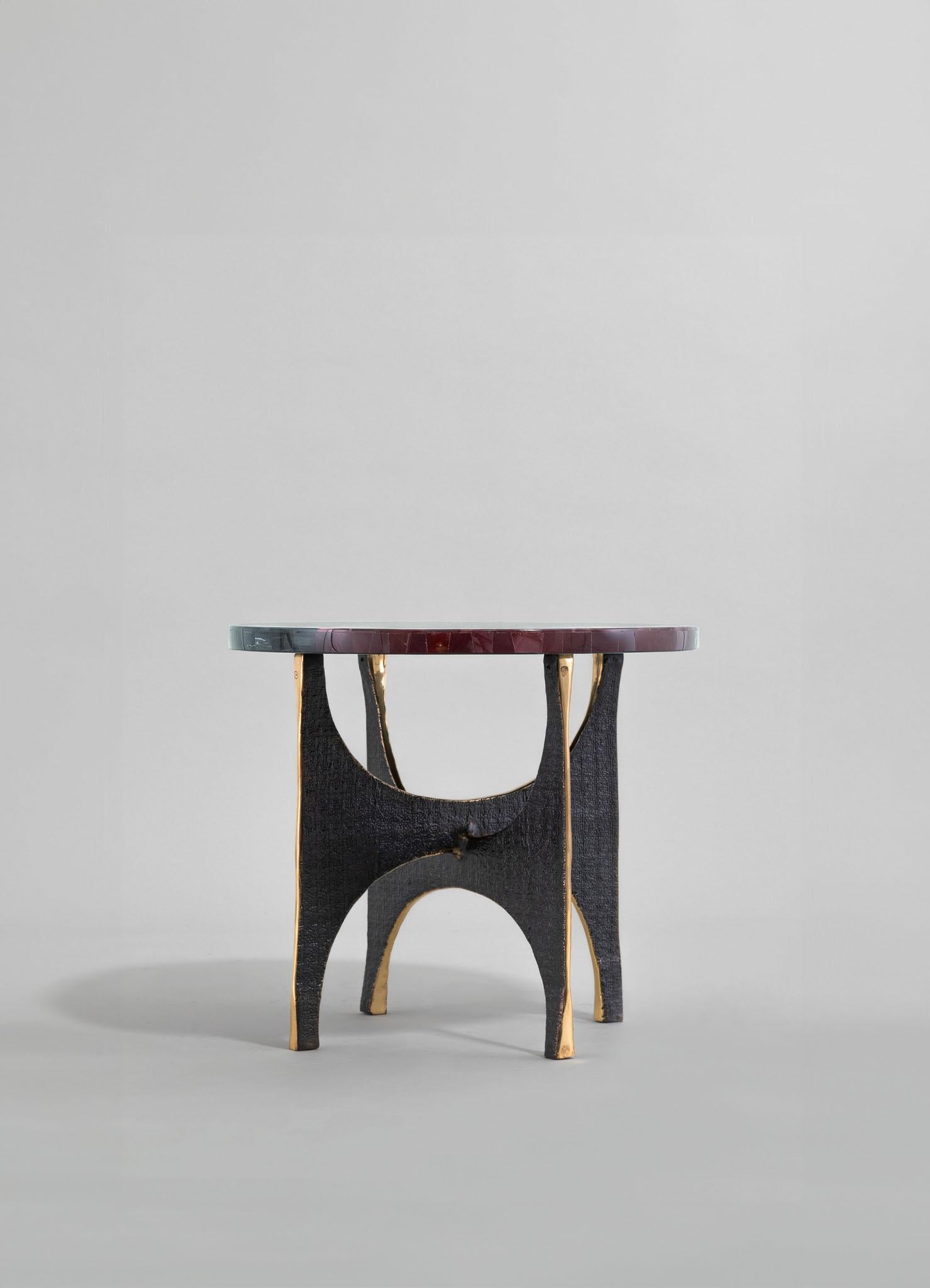 Maheshwar Side Table Small in Semi Precious Overlay Top, Viya by Vikram Goyal

Unfurling ceaselessly, India discovers its eternal muse in the realm of textiles. From the liquid silks of the South to the intricate brocades of the North, handwoven
