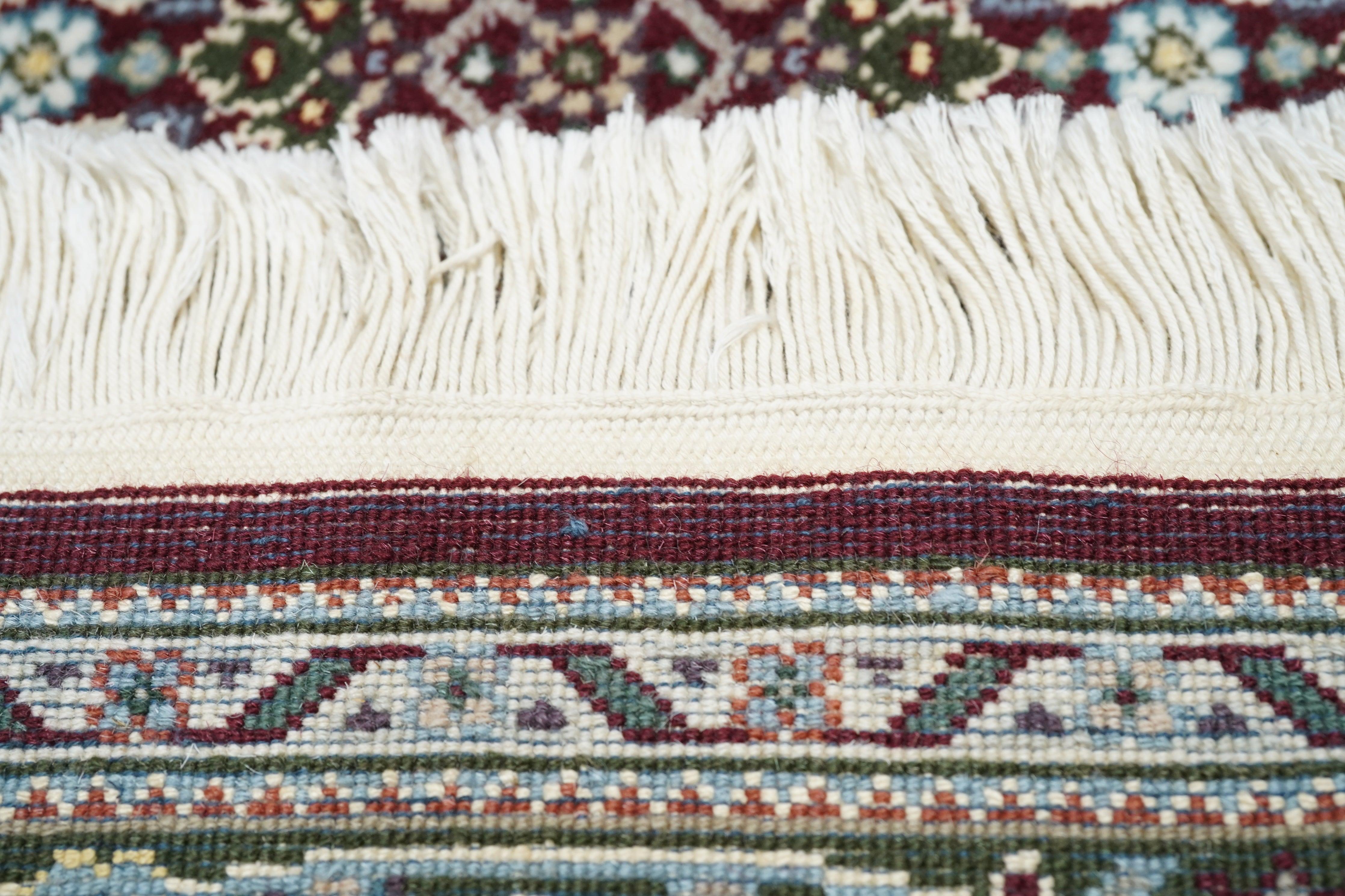 Mahi Rug 3'9'' x 5'9'' For Sale 6