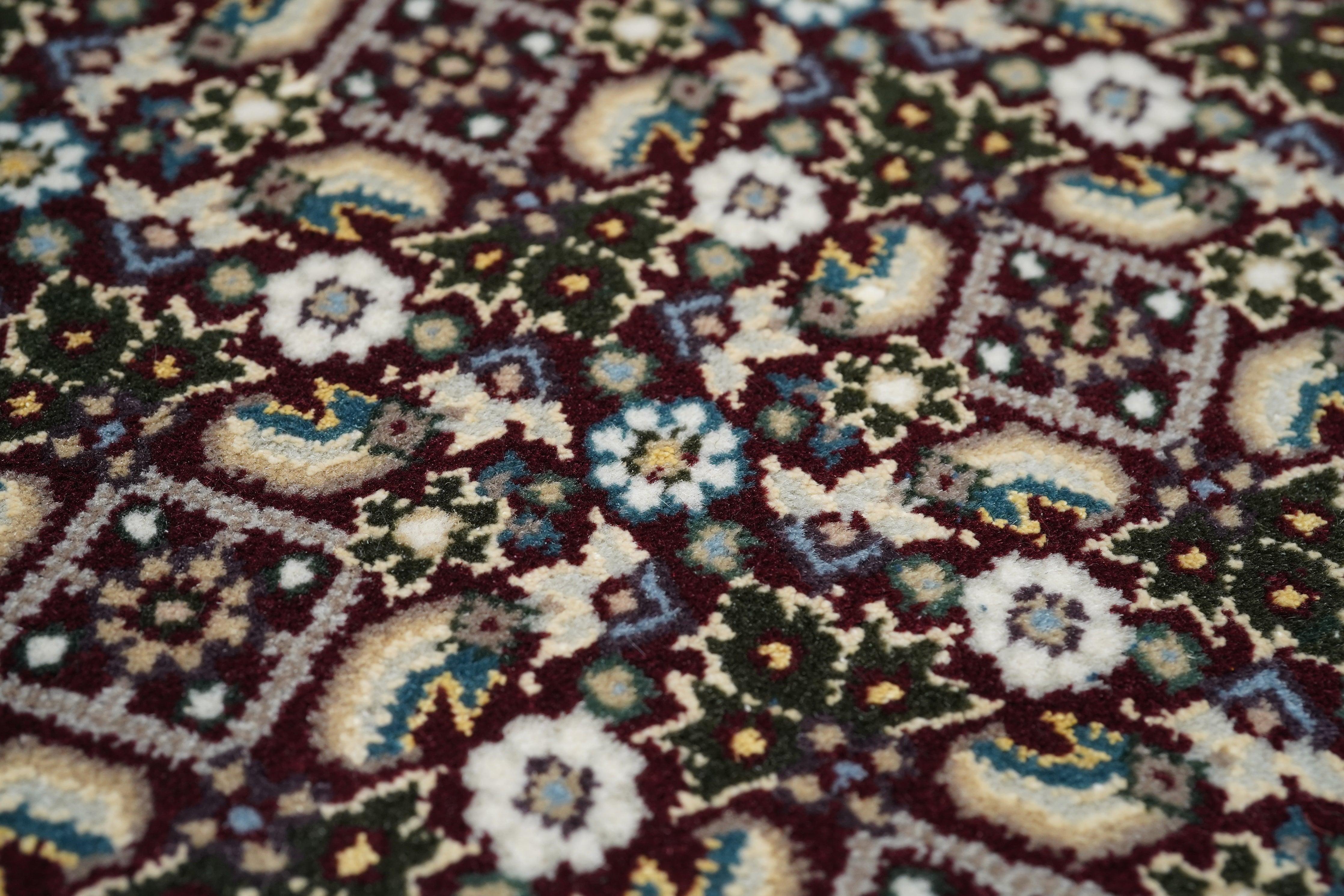 Mahi Rug 3'9'' x 5'9'' For Sale 2
