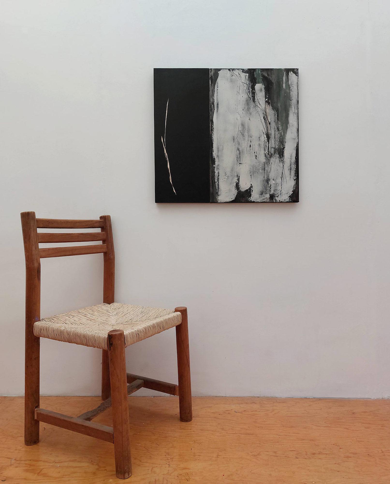 Immemorial sound #9 di Maho Maeda - Pittura astratta, nero, tela e Wood in vendita 3