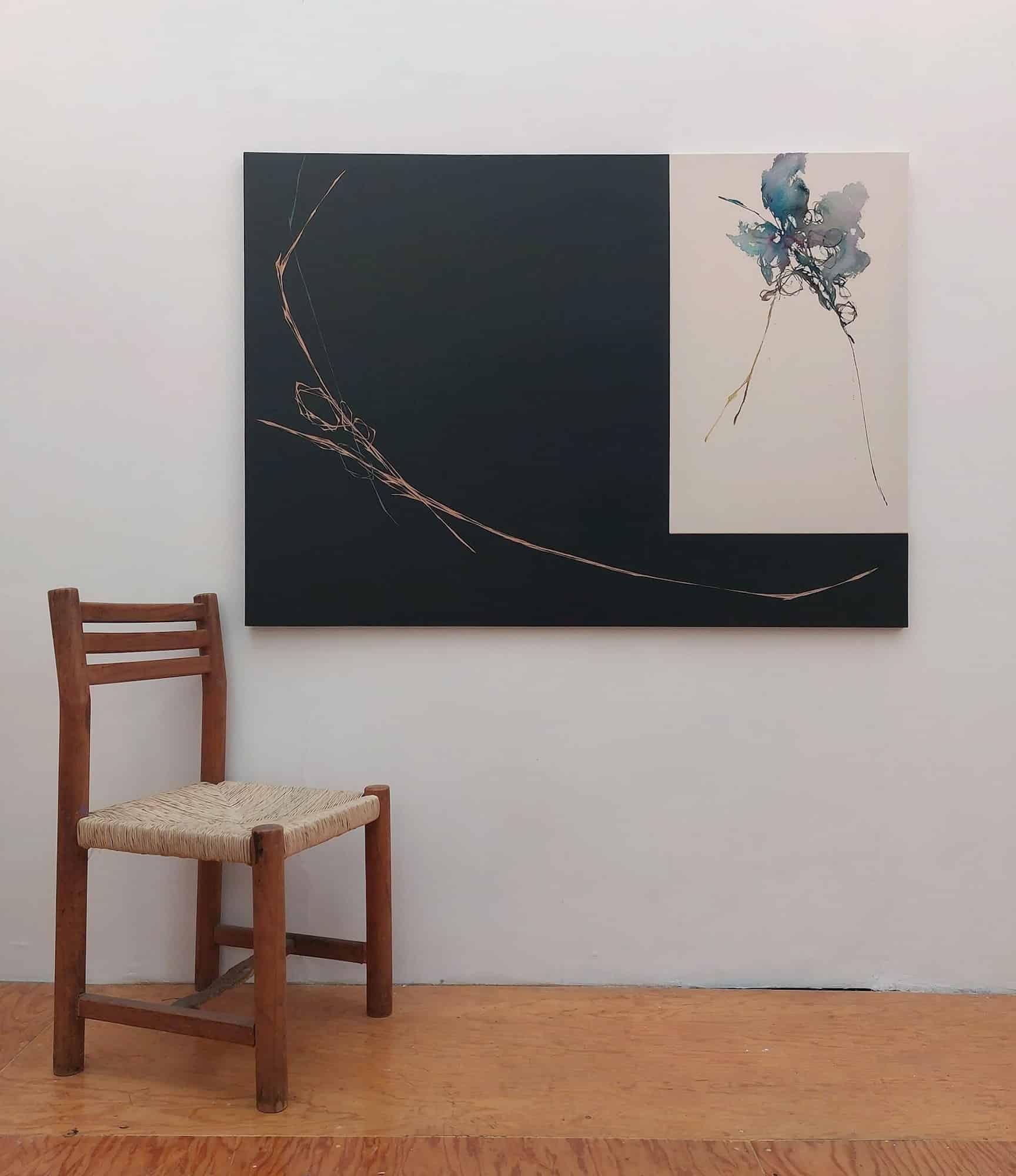 Unborn Sound #14 von Maho Maeda - Abstraktes Gemälde, Leinwand, Holz, Flora, Dunkelheit im Angebot 1