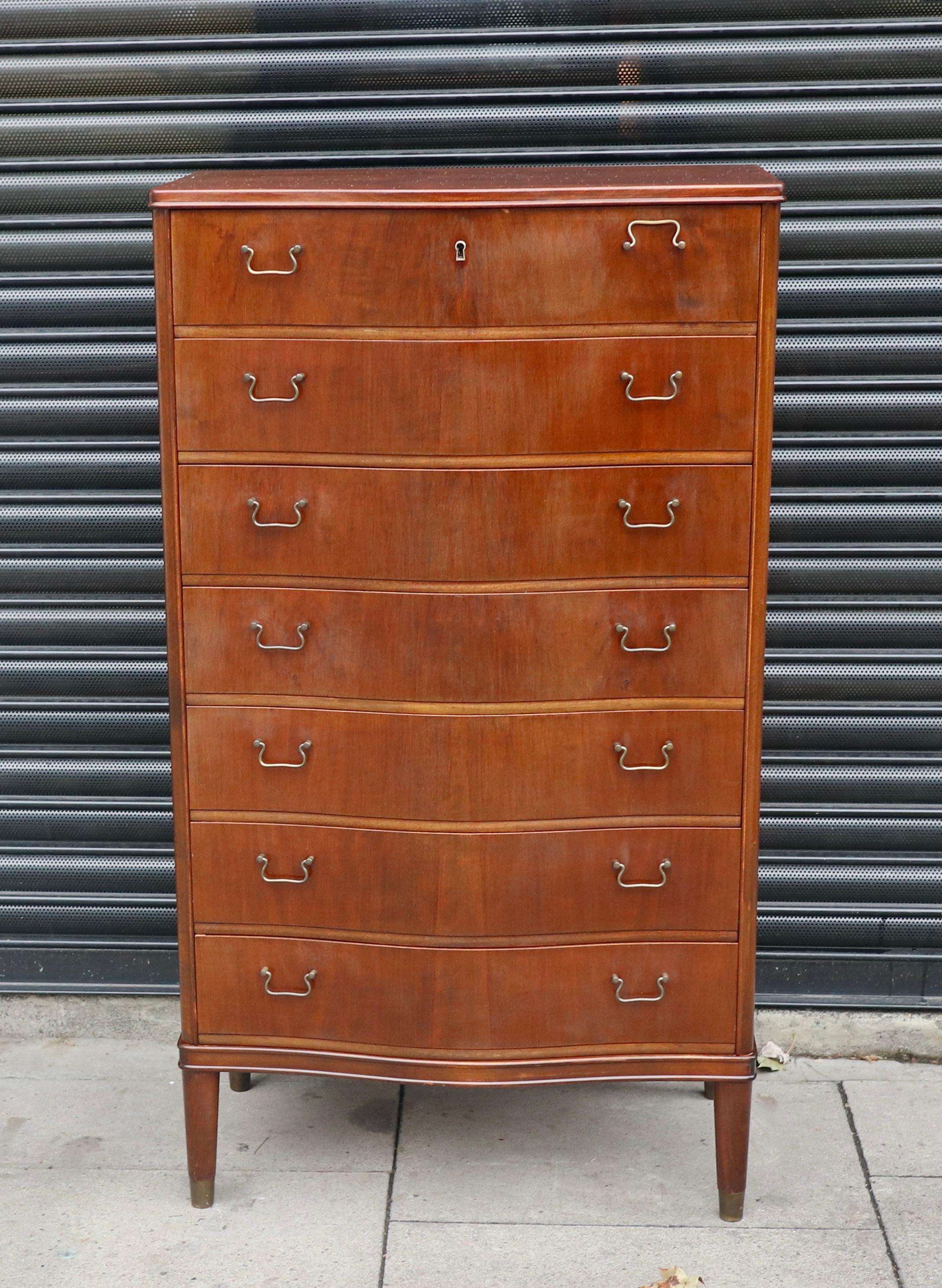 20th Century Mahogany 1950s English serpentine front 'tall boy' chest of drawers  For Sale