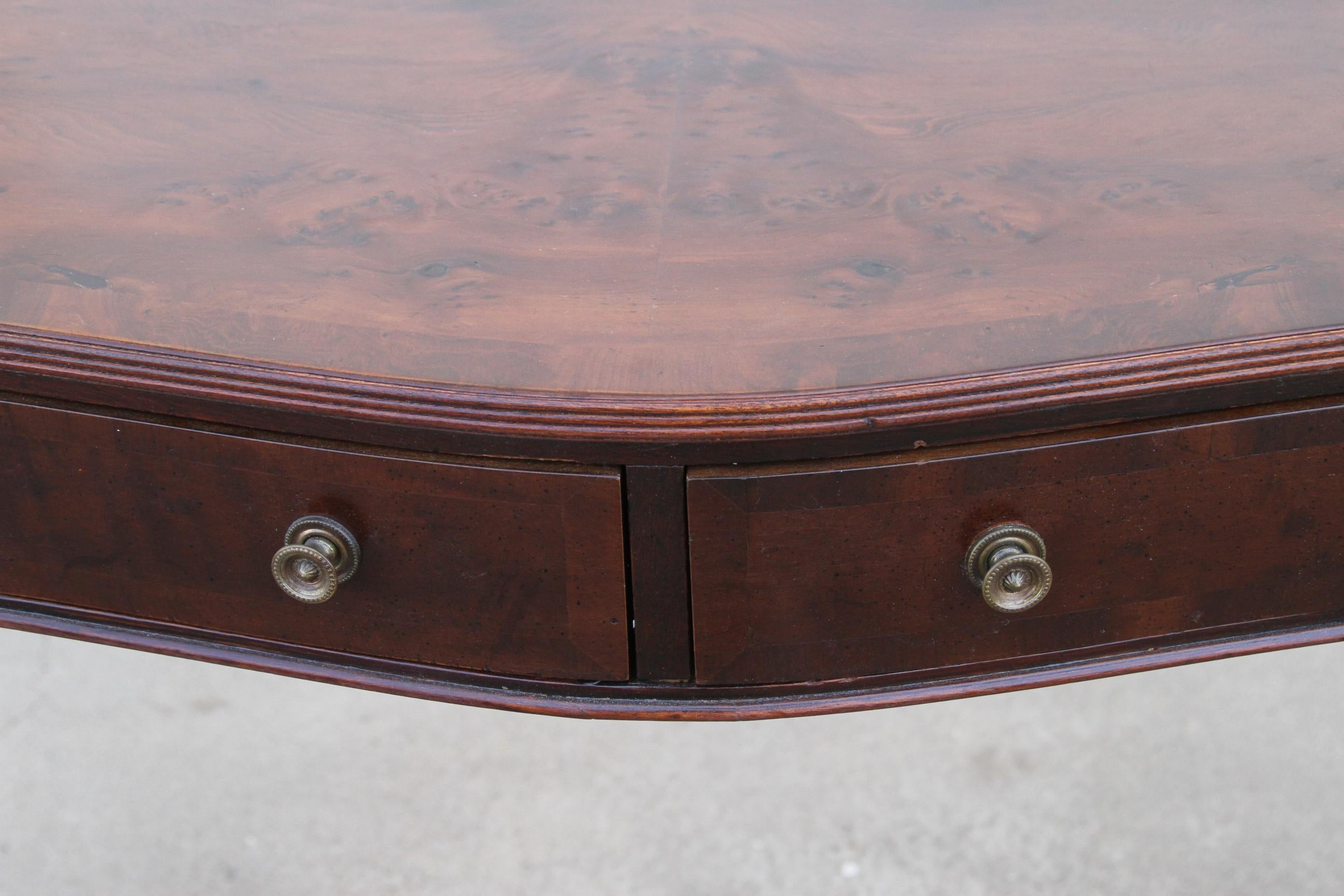 Walnut 2-Drawer Writing Table w/ Burl Walnut Top In Good Condition For Sale In Pasadena, TX
