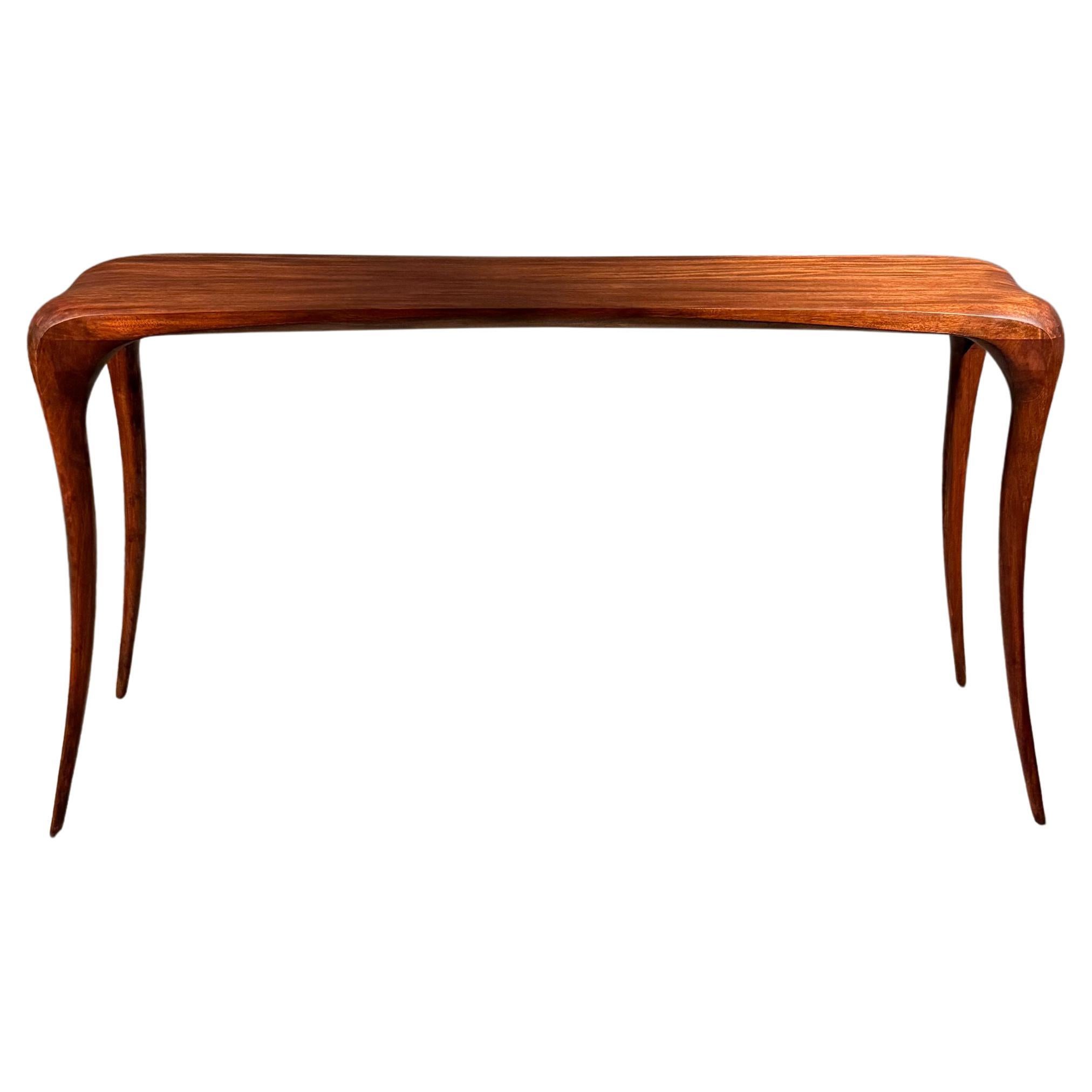 Mesa Alter de caoba de Michael Wilson en venta